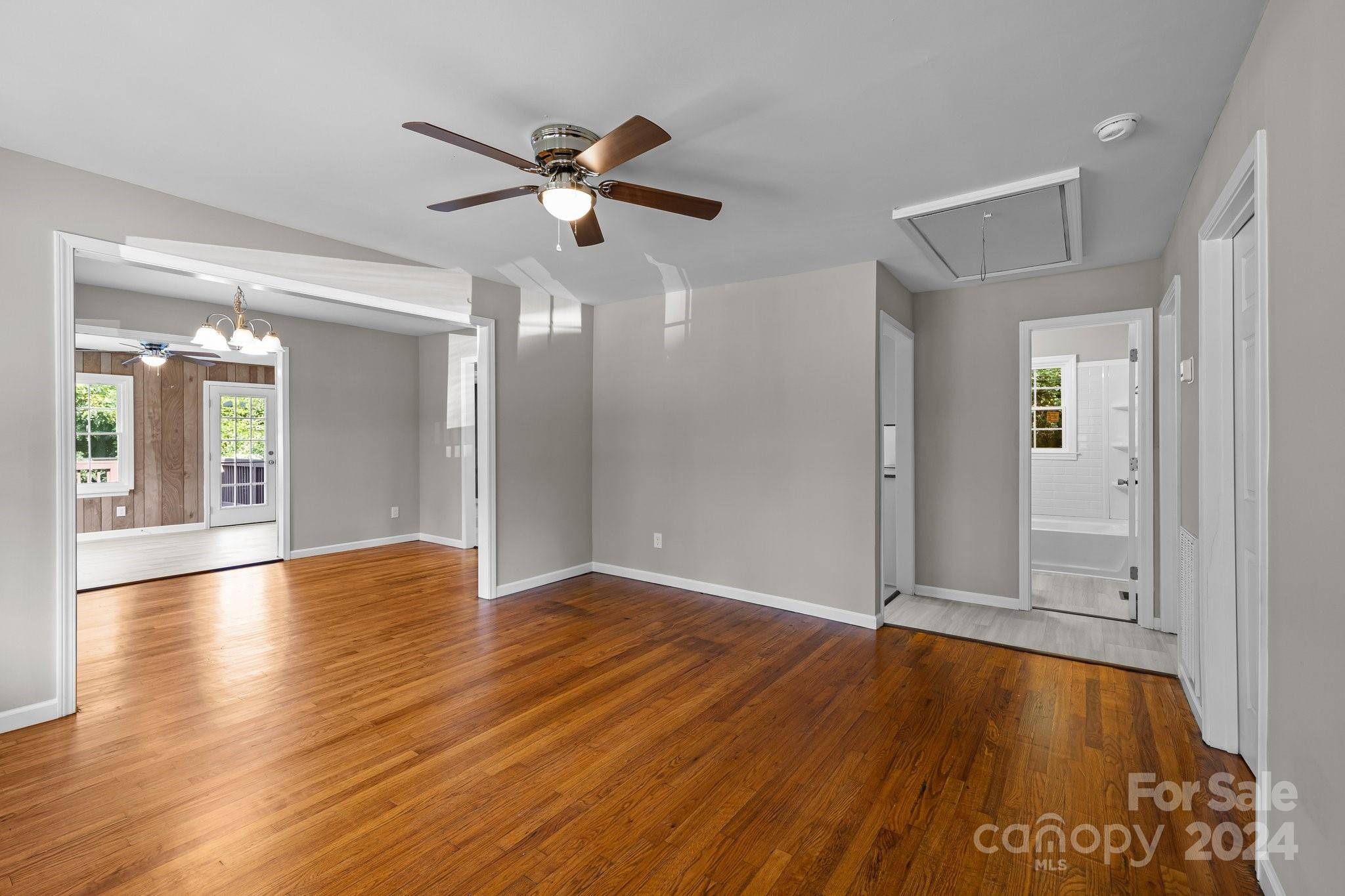 Hot Springs, NC 28743,31 Raleigh LN