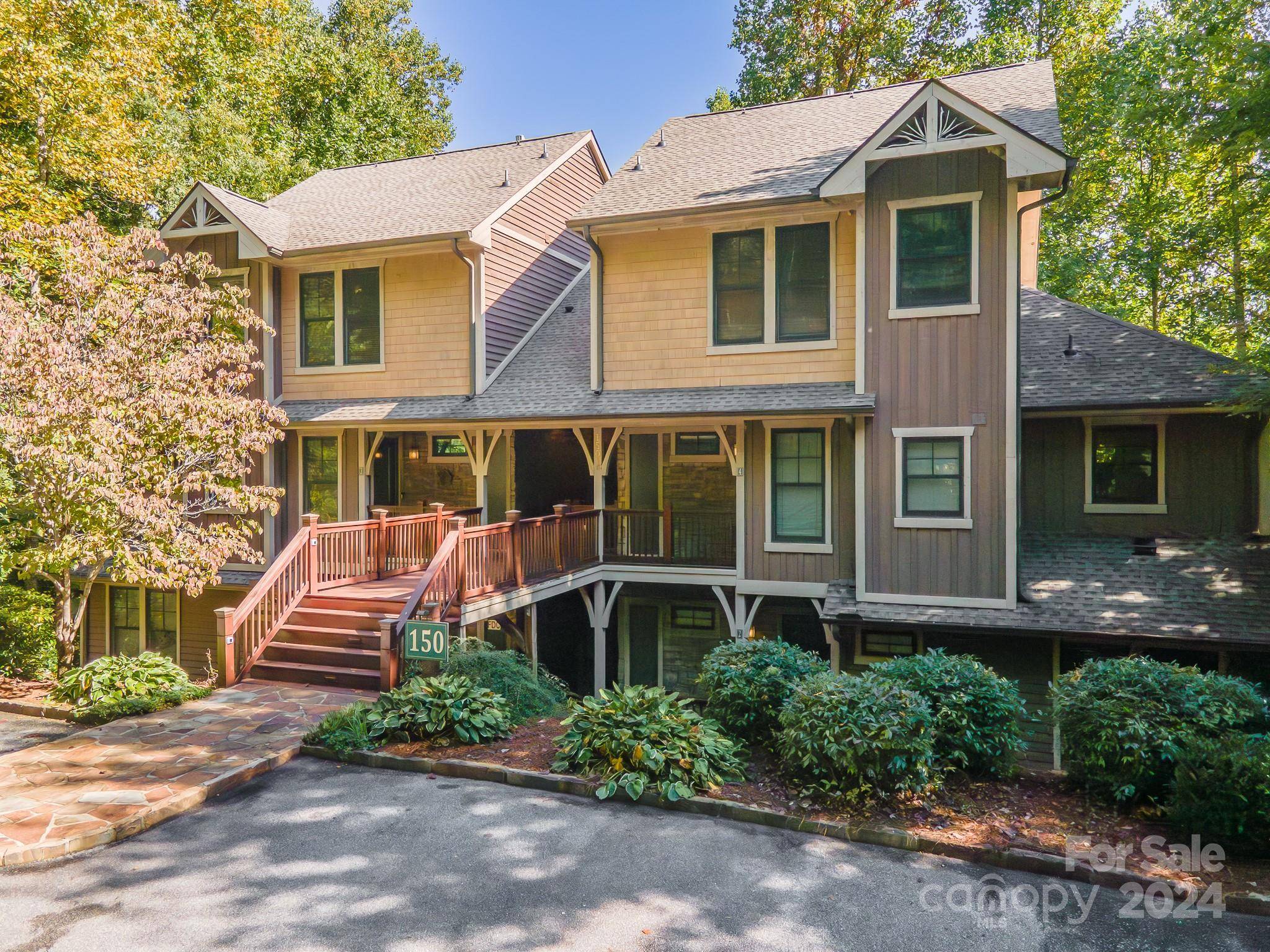 Tuckasegee, NC 28783,150-2 Saddle Notch LN