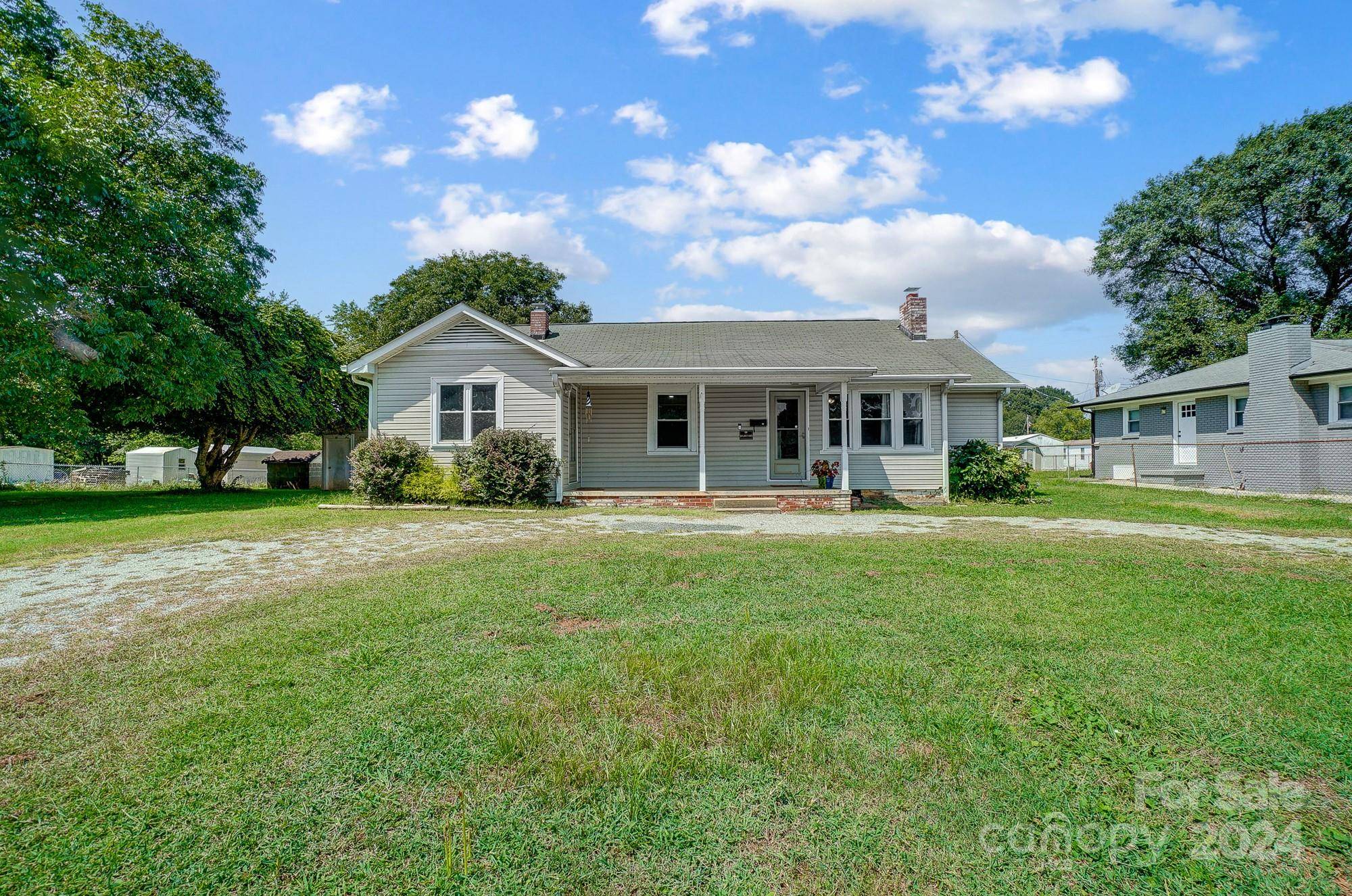 Mount Holly, NC 28120,115 Abernathy ST