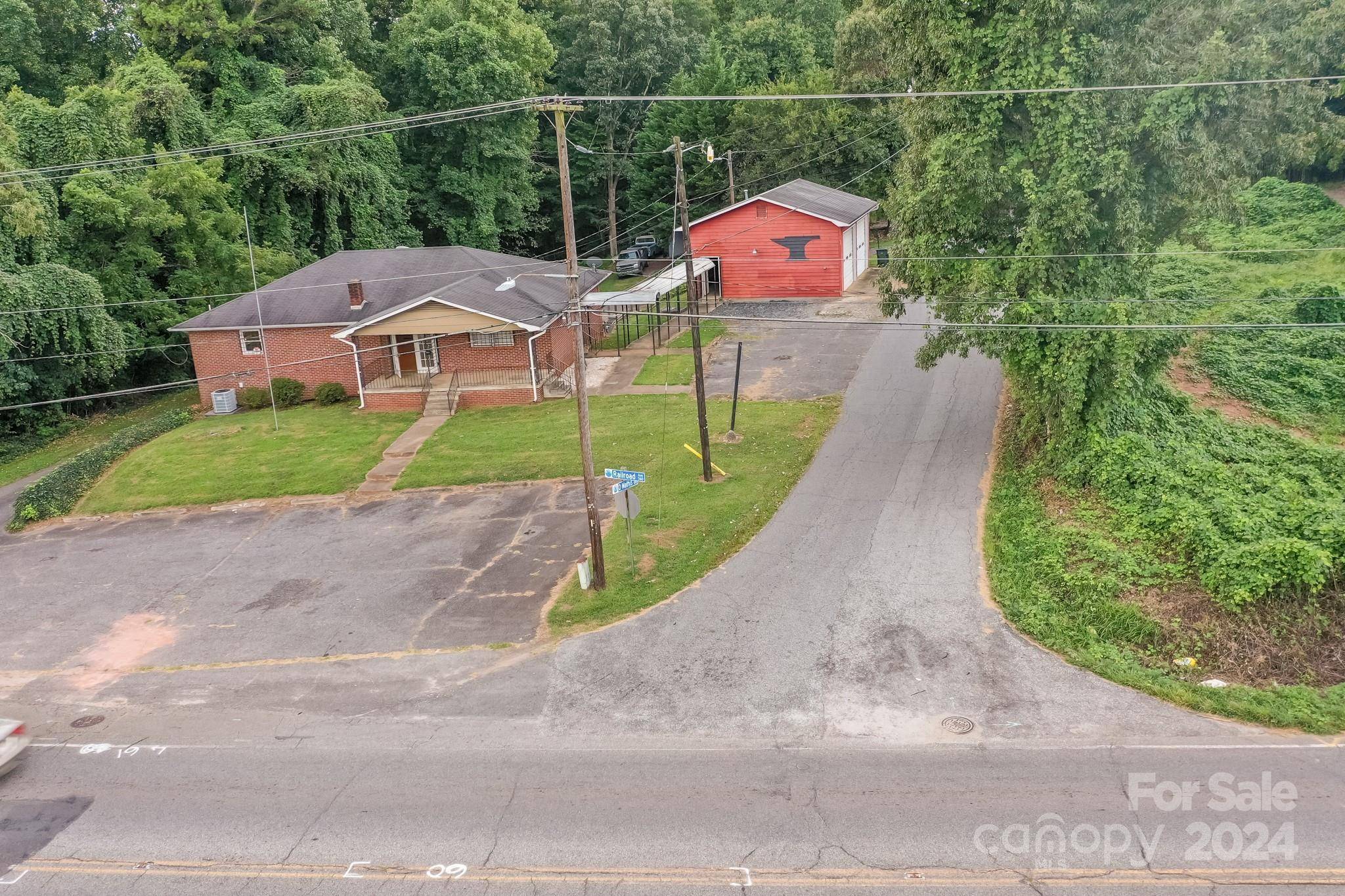 Rutherfordton, NC 28139,561 Railroad AVE