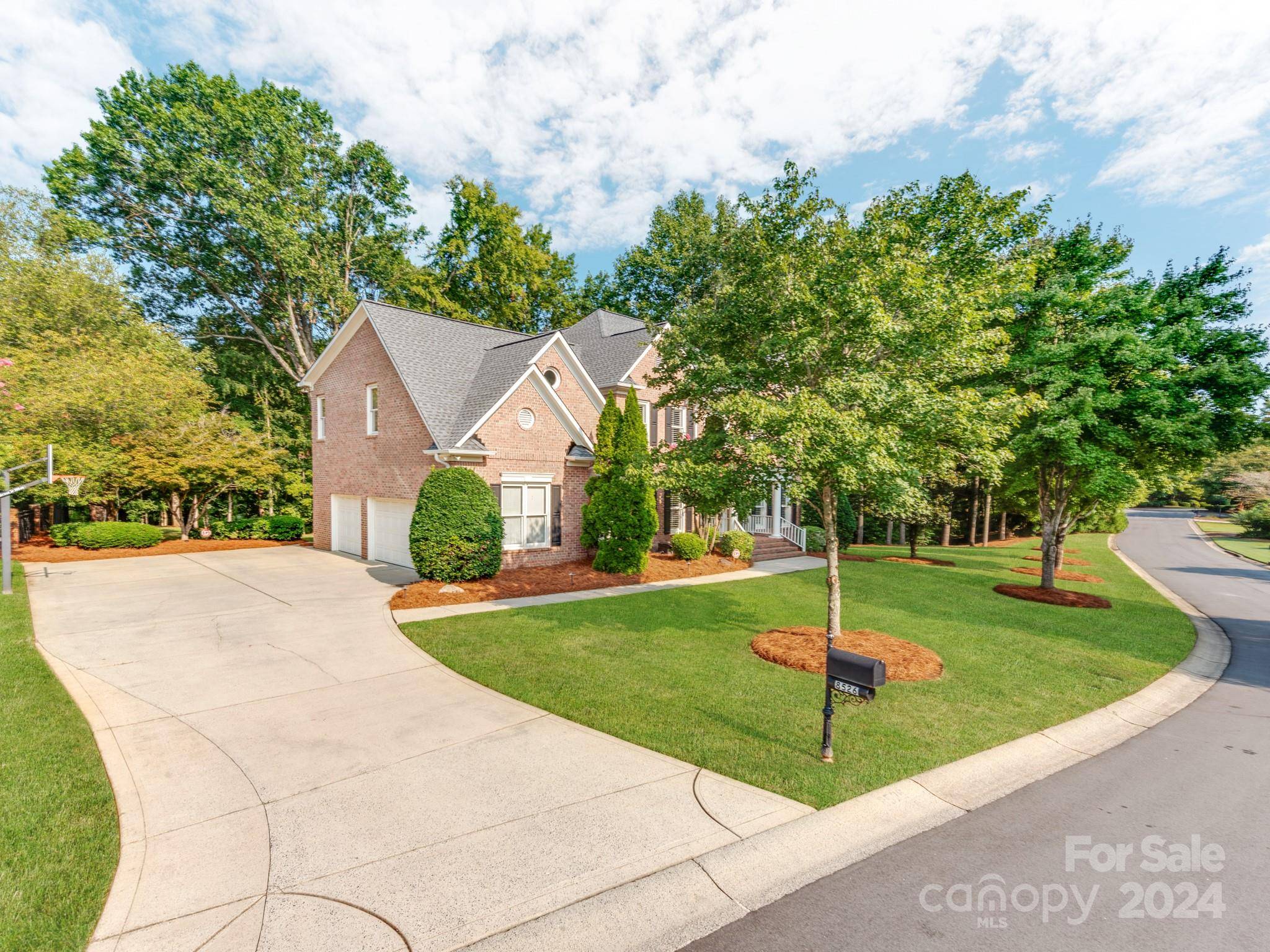 Charlotte, NC 28226,8526 Edgewood Grove TRL