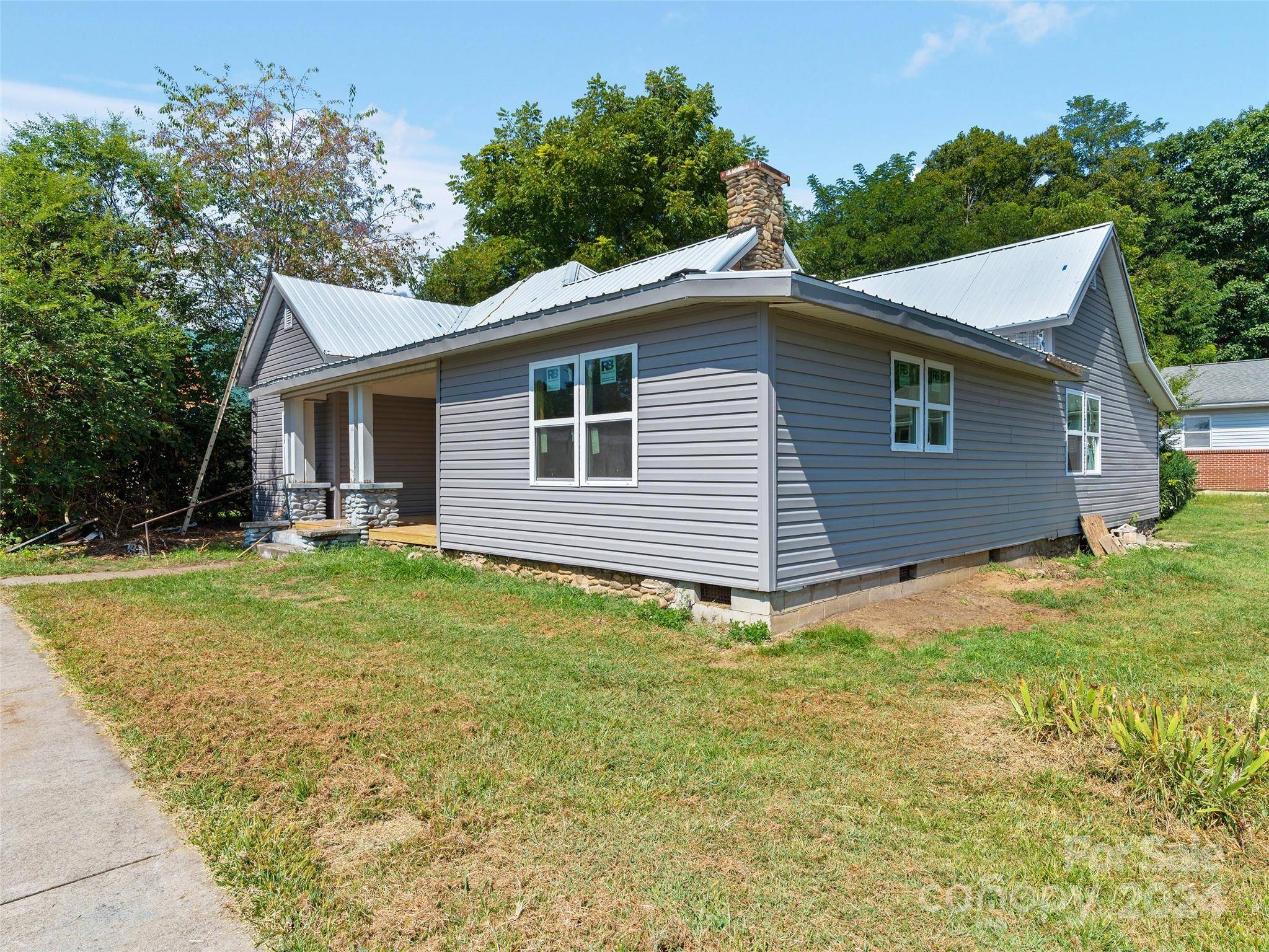Waynesville, NC 28786,290 Killian ST
