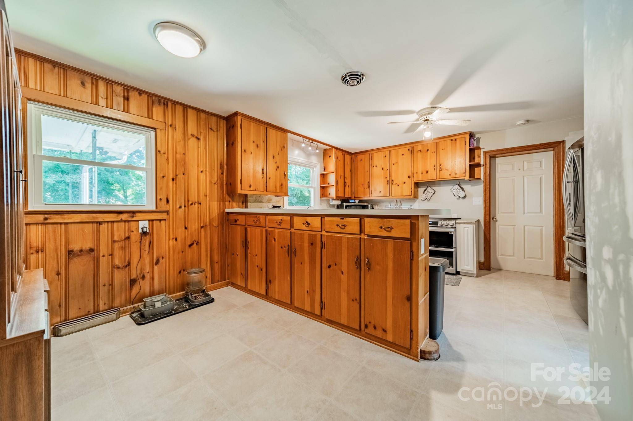 Charlotte, NC 28212,7101 City View DR