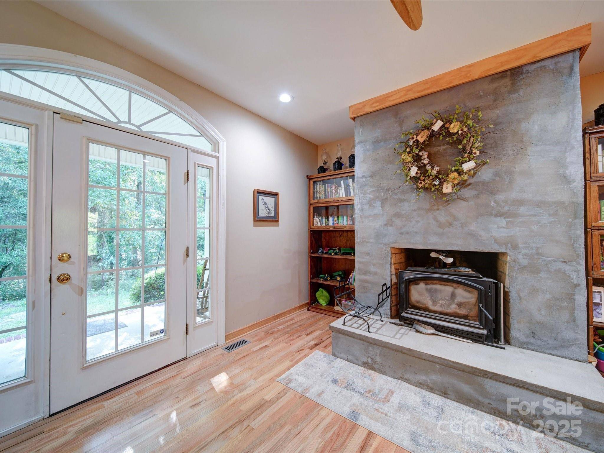 Camden, SC 29020,1239 John G Richards RD