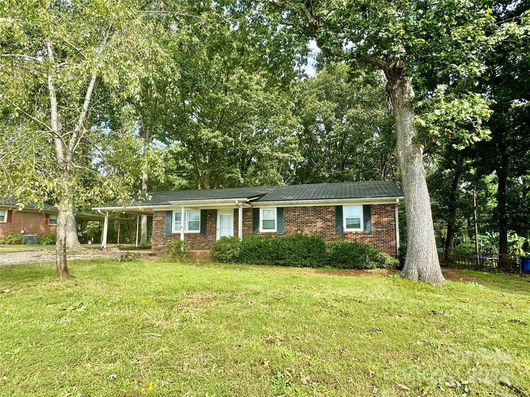 Statesville, NC 28625,207 Jane Sowers RD