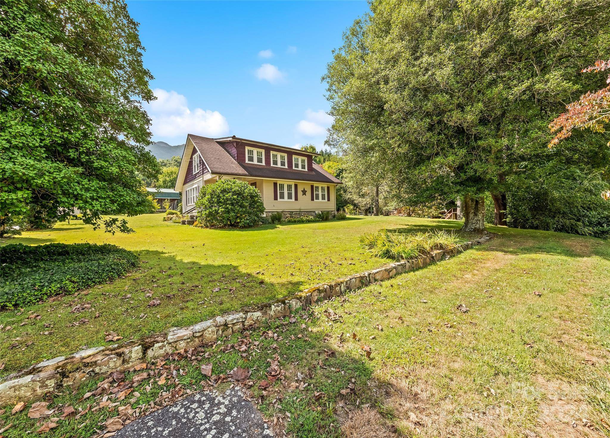 Maggie Valley, NC 28751,38 Timberline DR