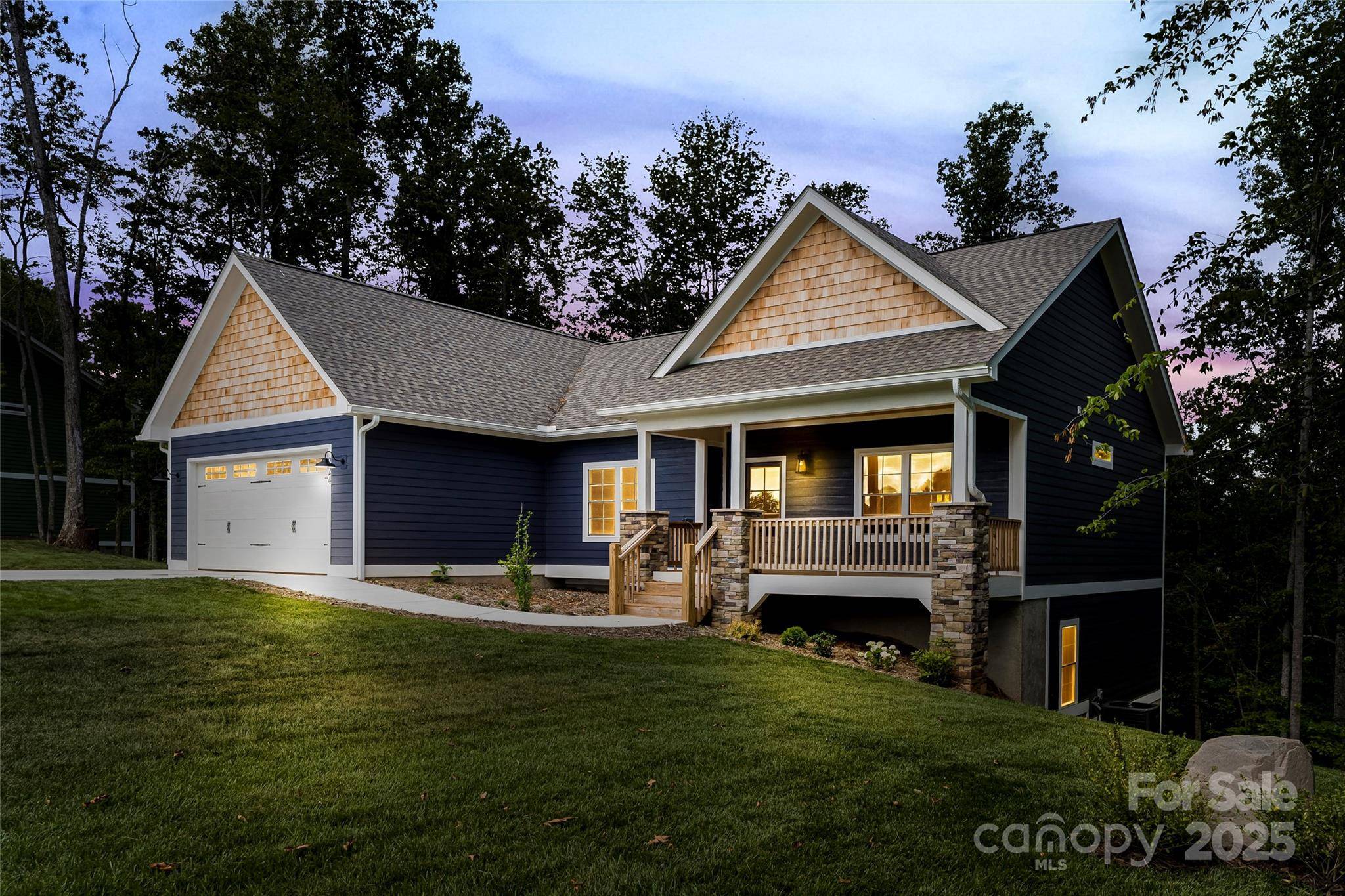 Mars Hill, NC 28754,224 Country DR