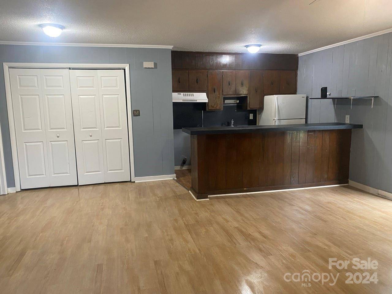 Hickory, NC 28601,302 22nd AVE NE