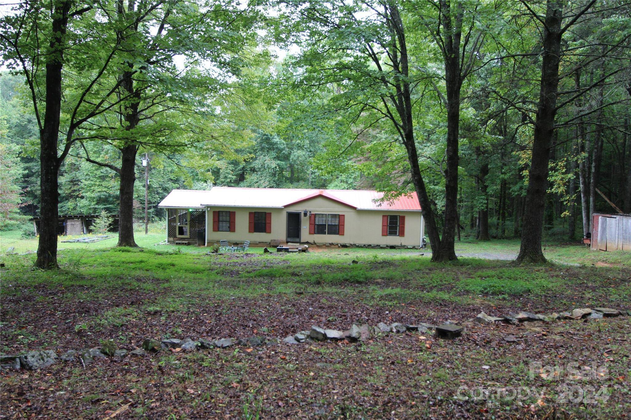 Collettsville, NC 28611,81 Paradise Run LN