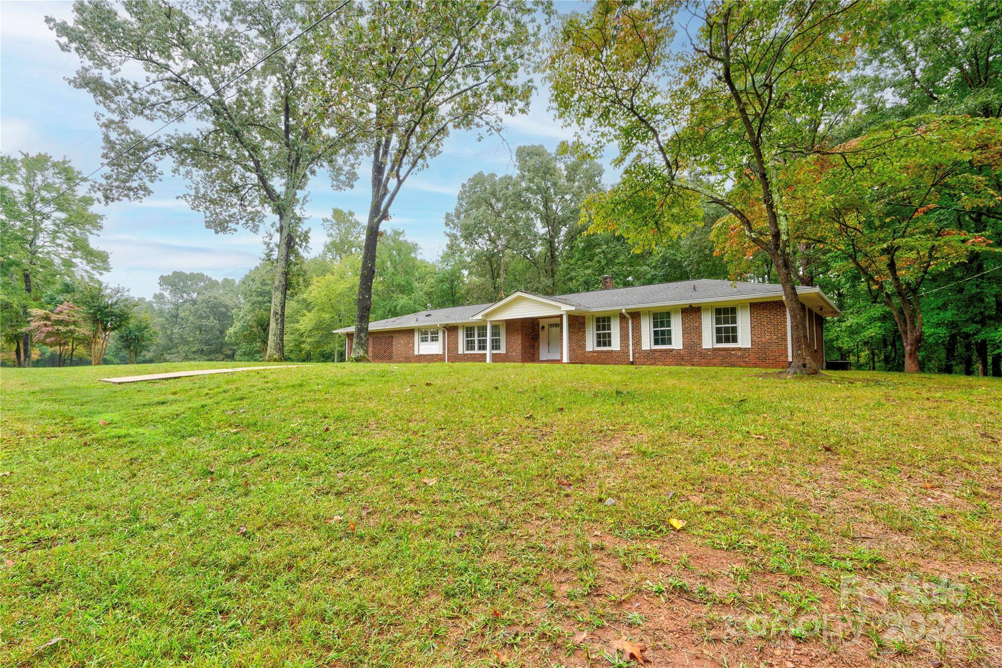 Shelby, NC 28152,2222 Gaffney RD