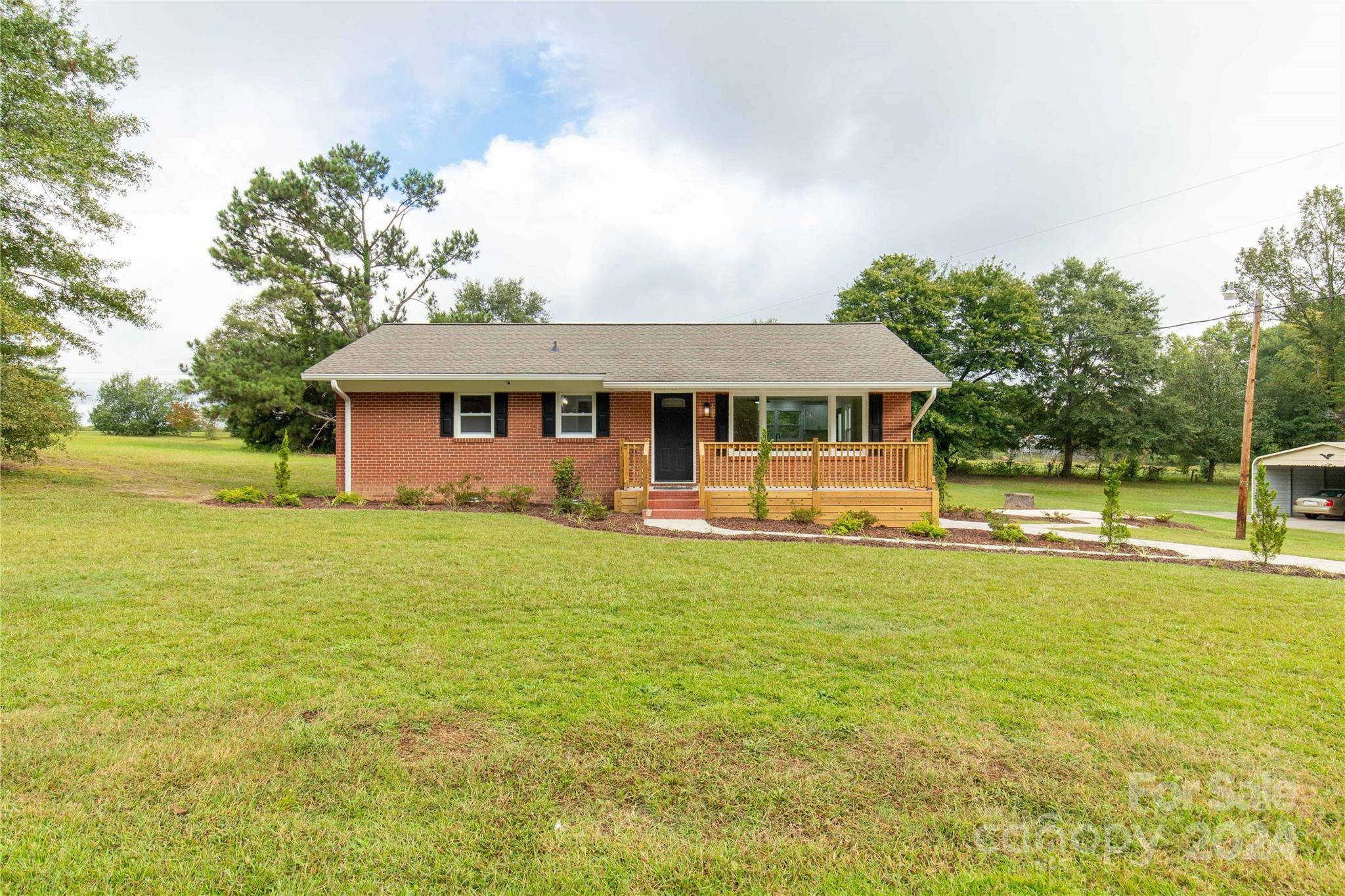 Heath Springs, SC 29058,345 Earl Cauthen RD