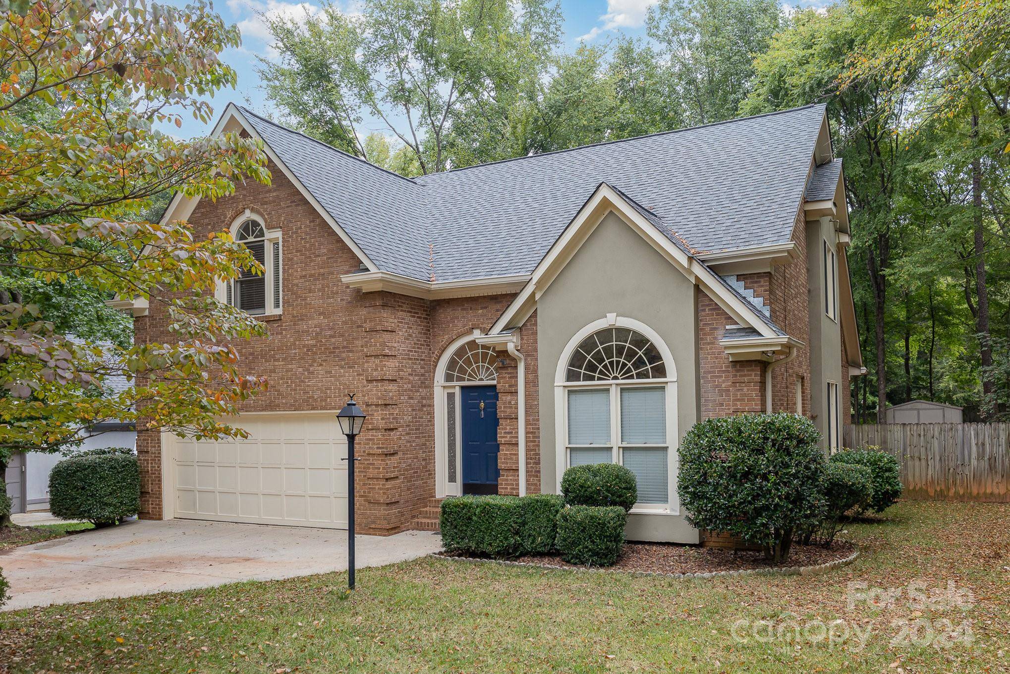 Matthews, NC 28105,800 Brightwood LN