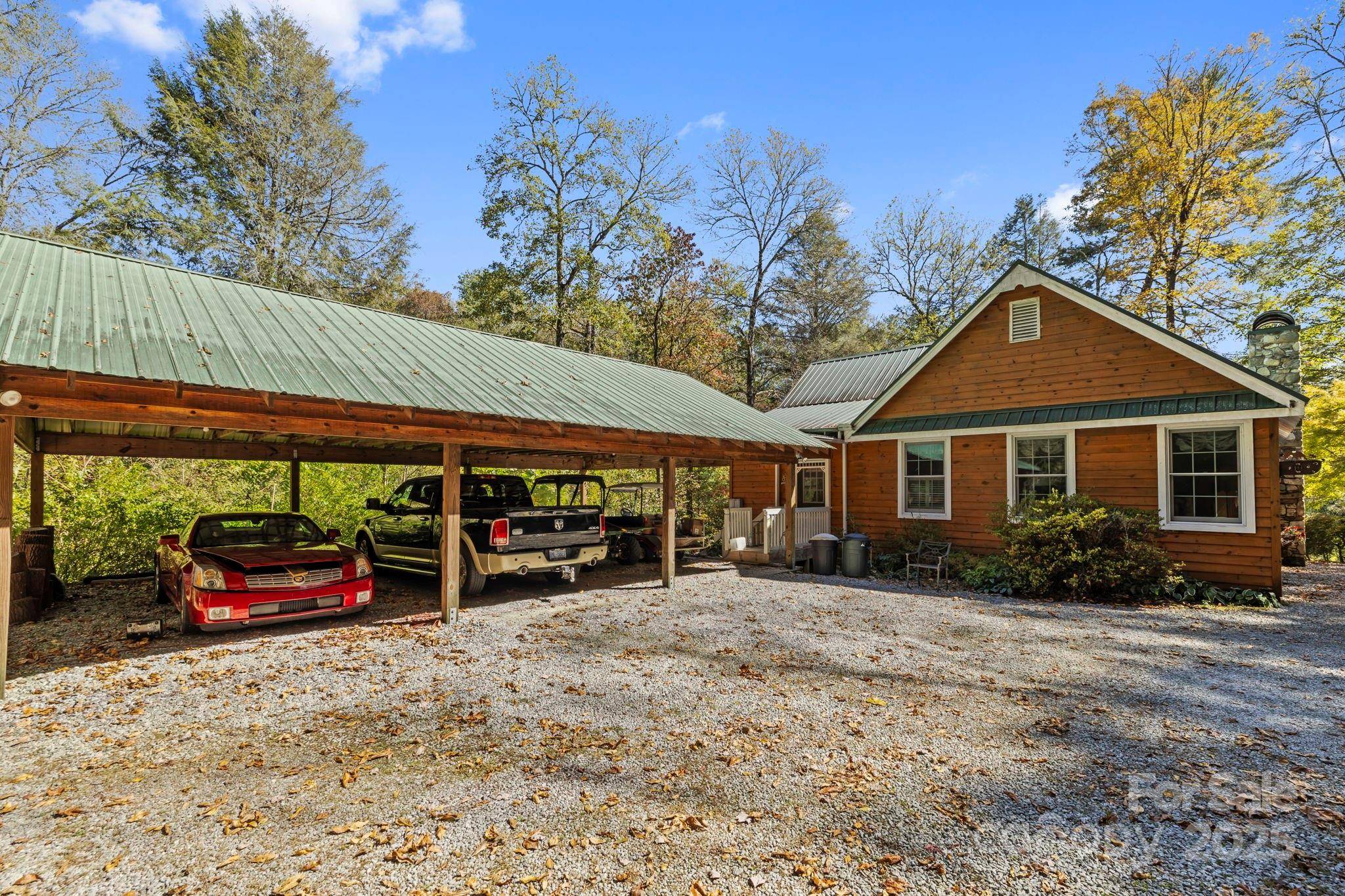 Lake Toxaway, NC 28747,1051 Kim Miller RD
