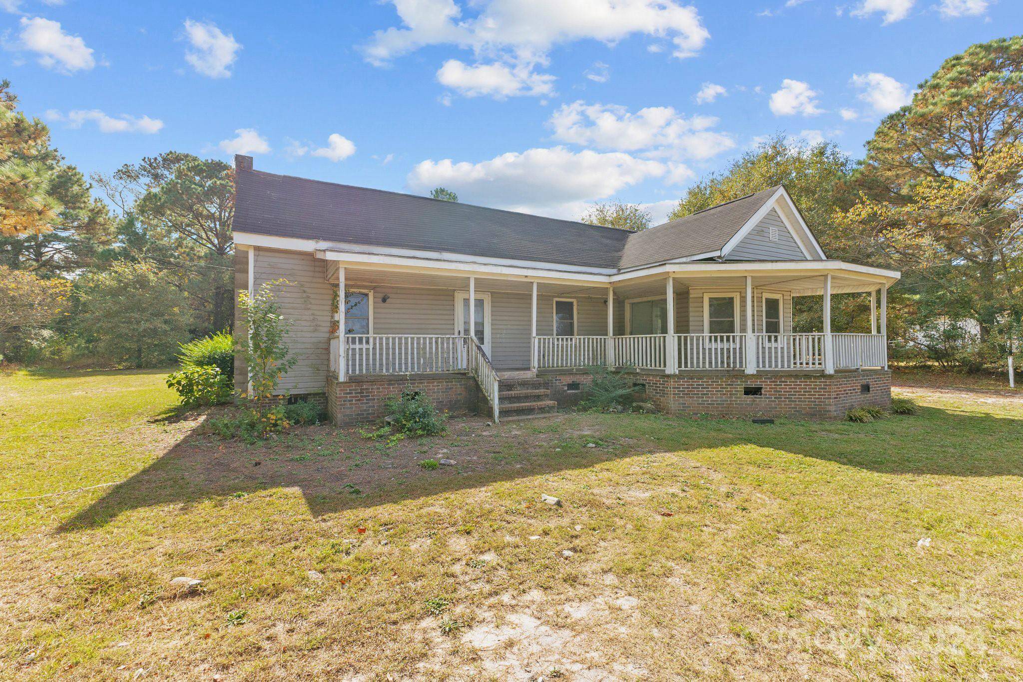 Clinton, NC 28328,300 Wellie LN