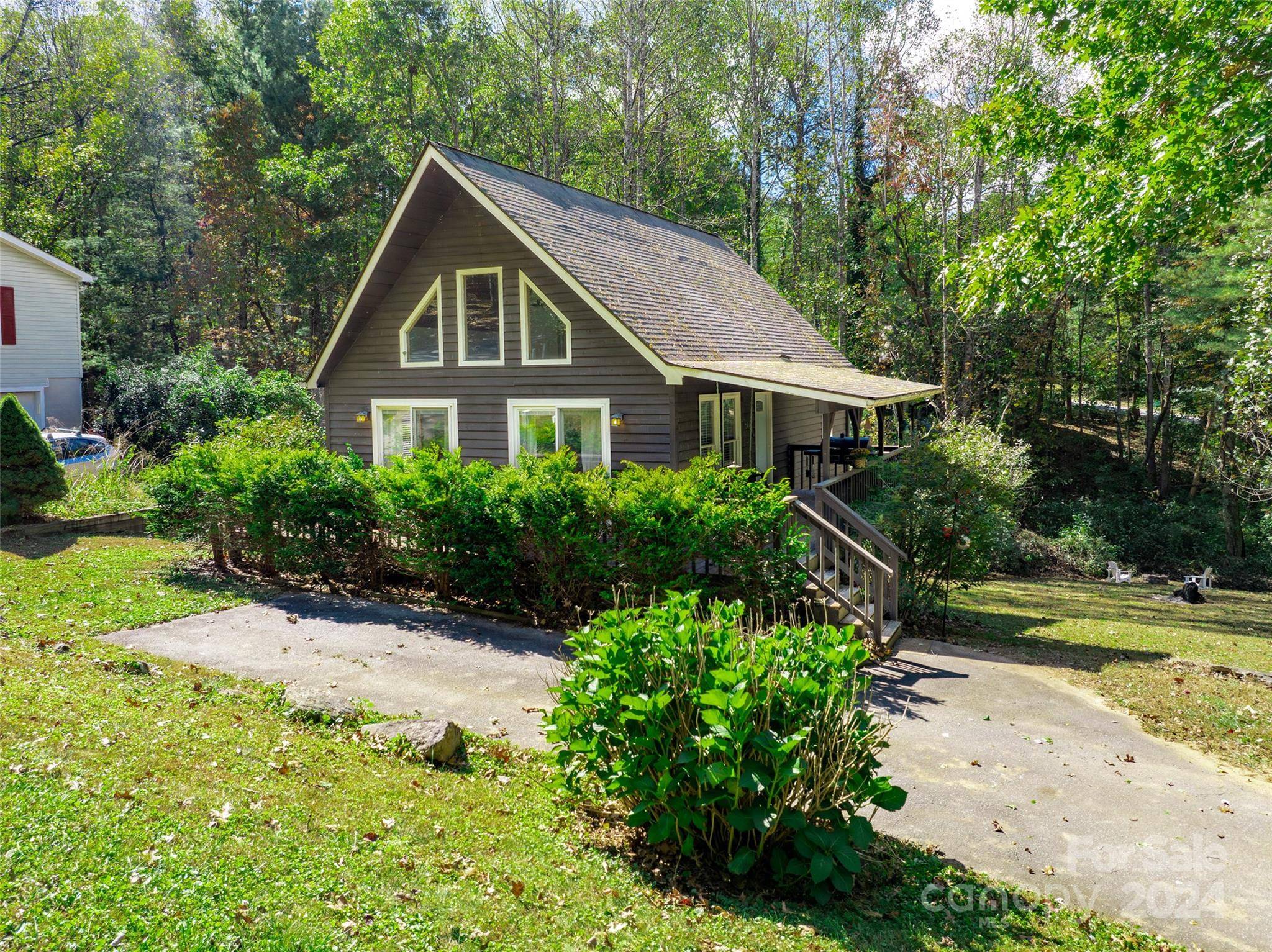 Flat Rock, NC 28731,204 Mint WAY