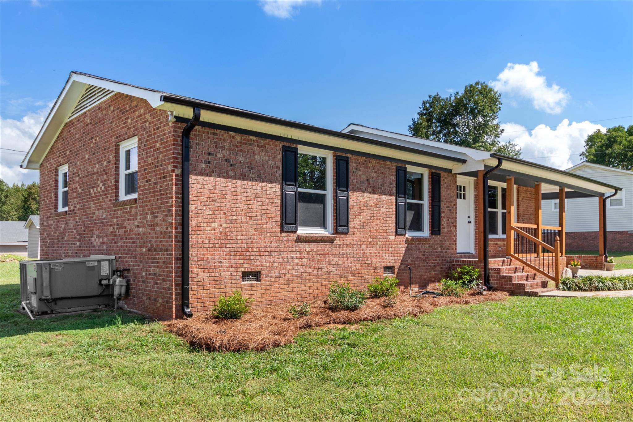 Lancaster, SC 29720,2525 Oxford CIR