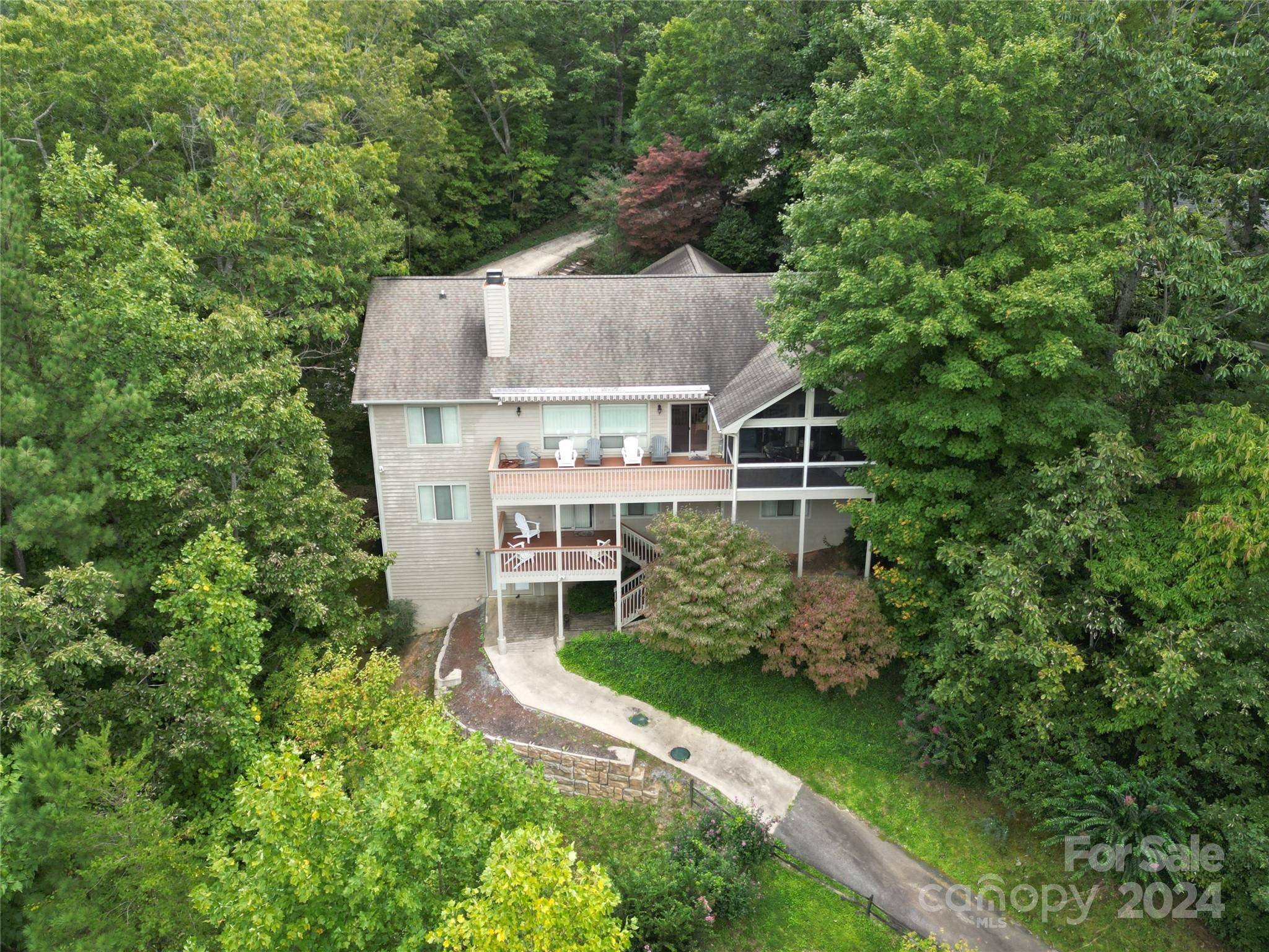 Lake Lure, NC 28746,202 Hillview DR