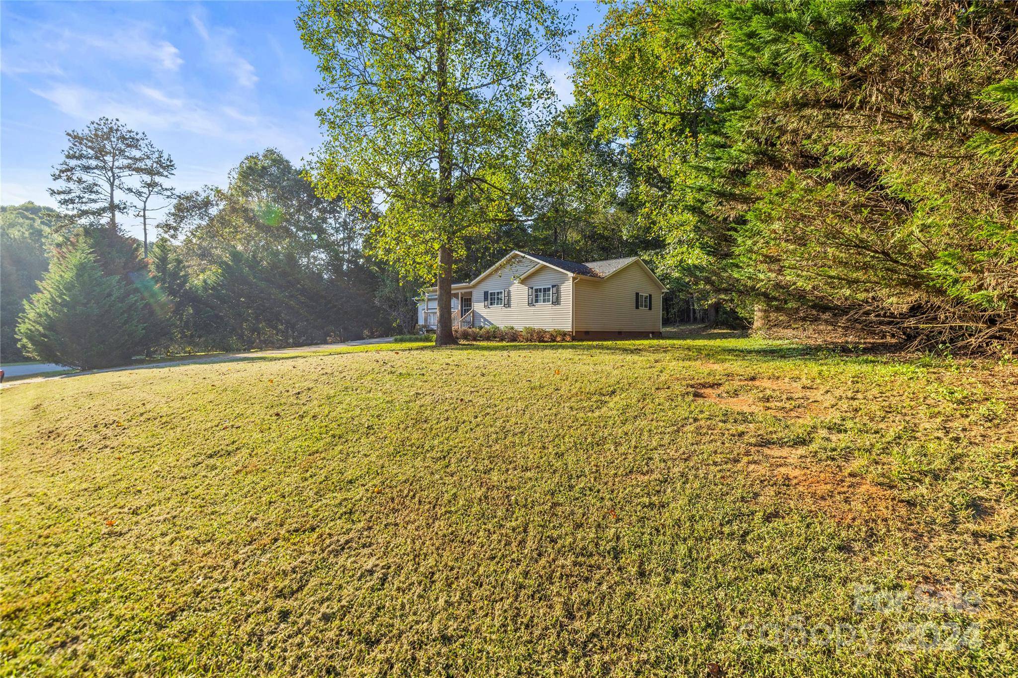 Conover, NC 28613,1886 Red Berry LN