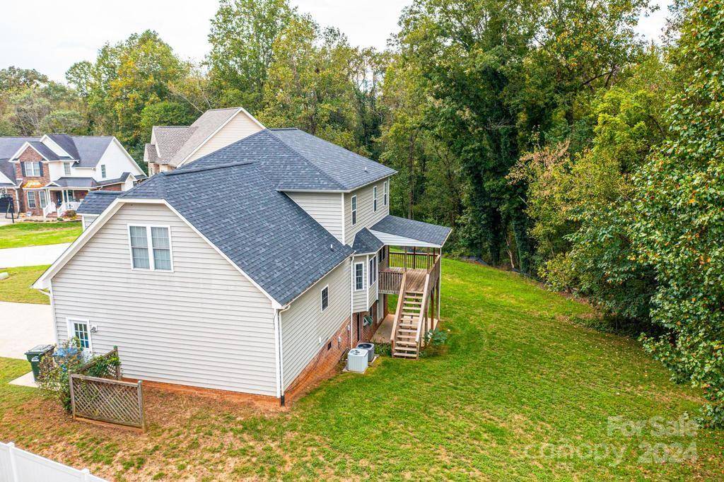 Hickory, NC 28602,2640 Ironwood DR