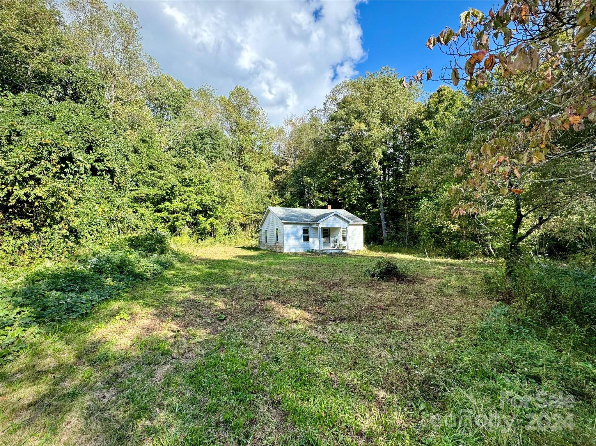 Lenoir, NC 28645,511 Charles PL NW