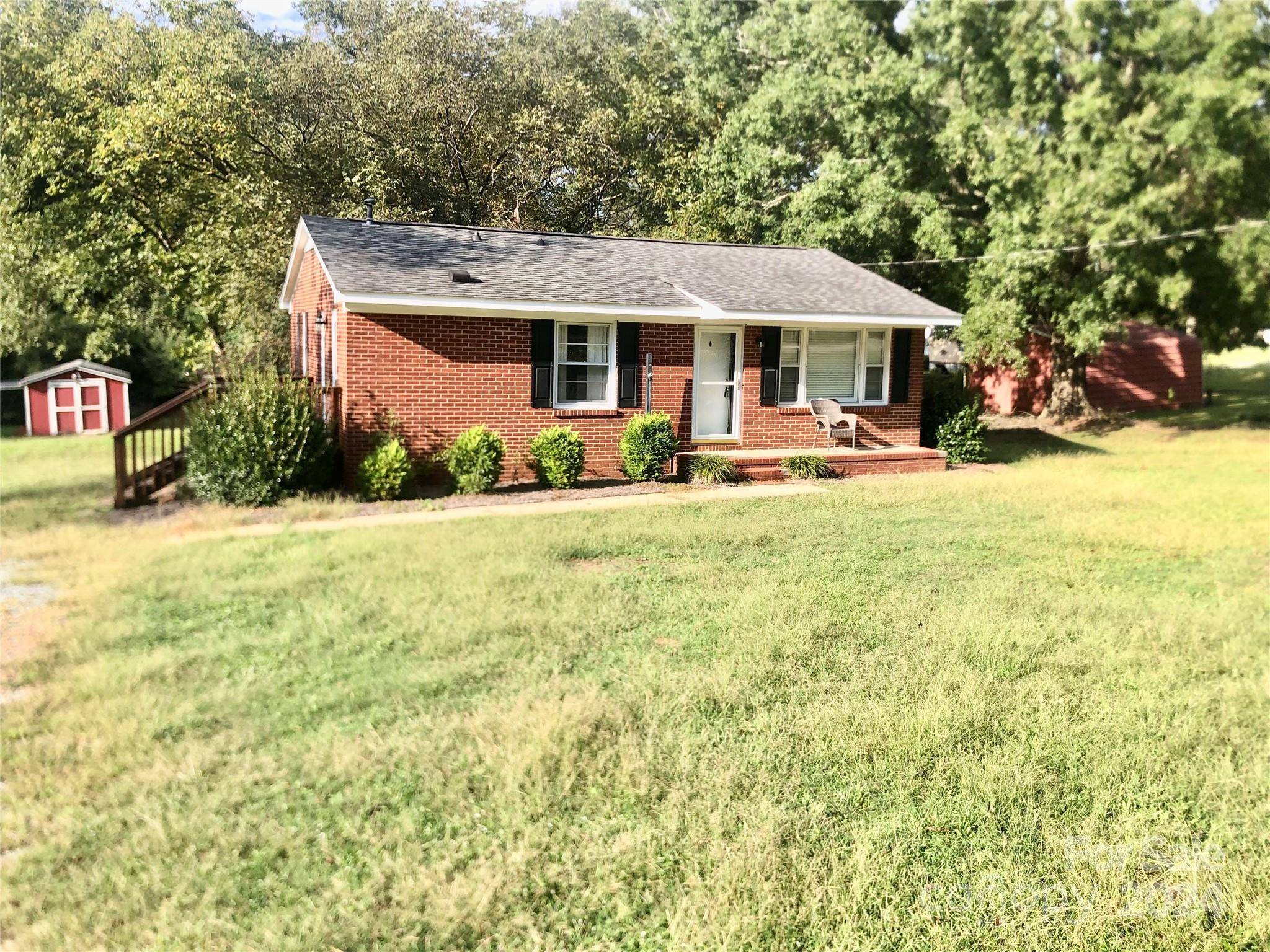 Jefferson, SC 29718,310 W Miller ST