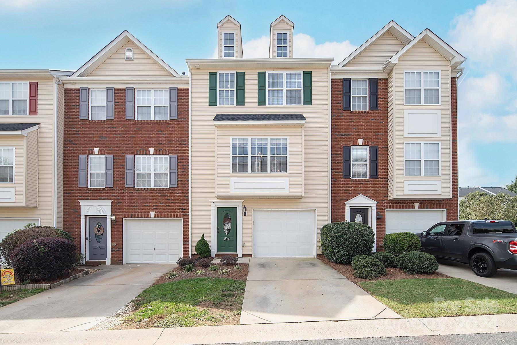 Mount Holly, NC 28120,204 Langhorne DR