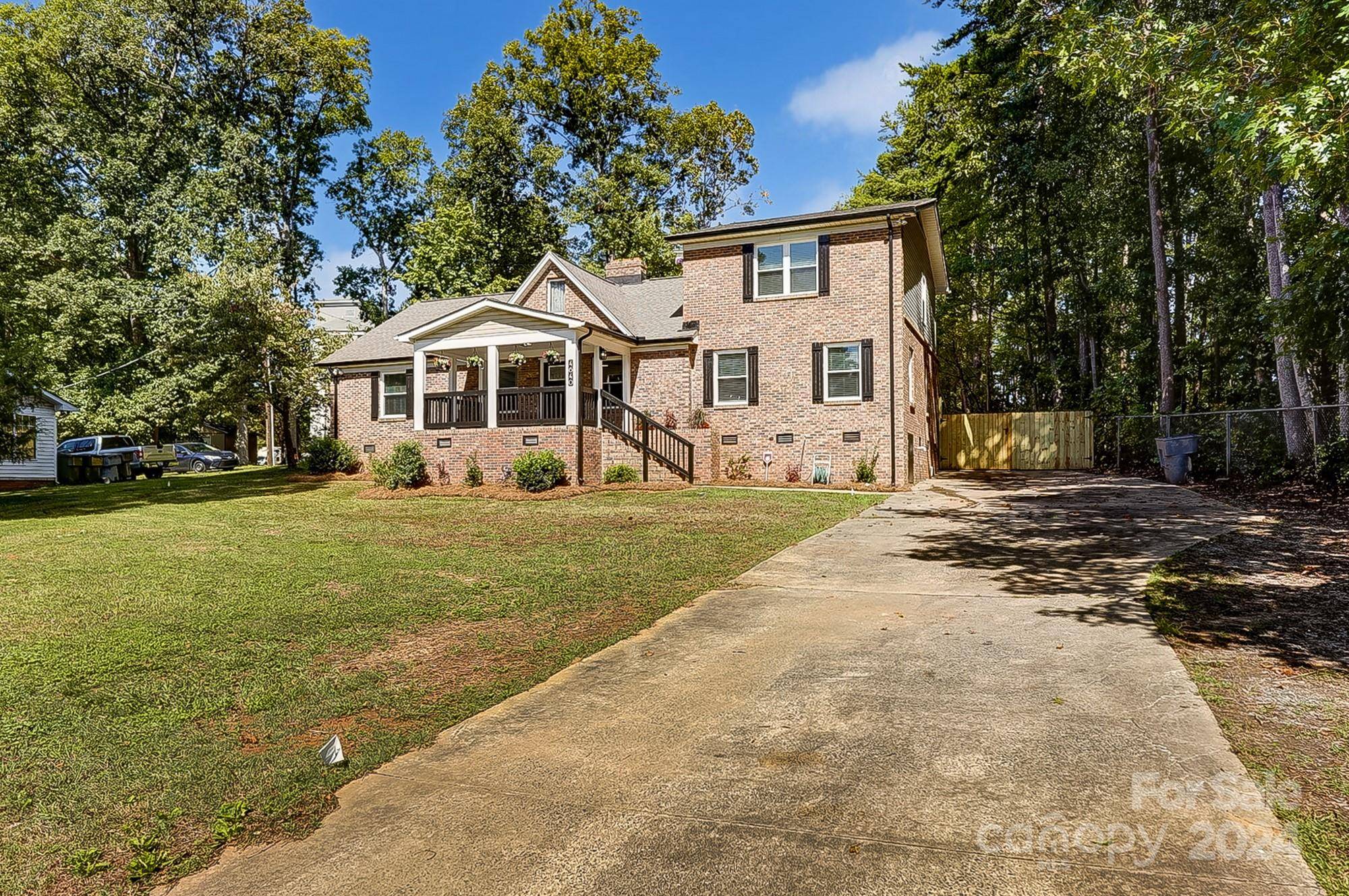 Charlotte, NC 28216,4640 Hamilton CIR