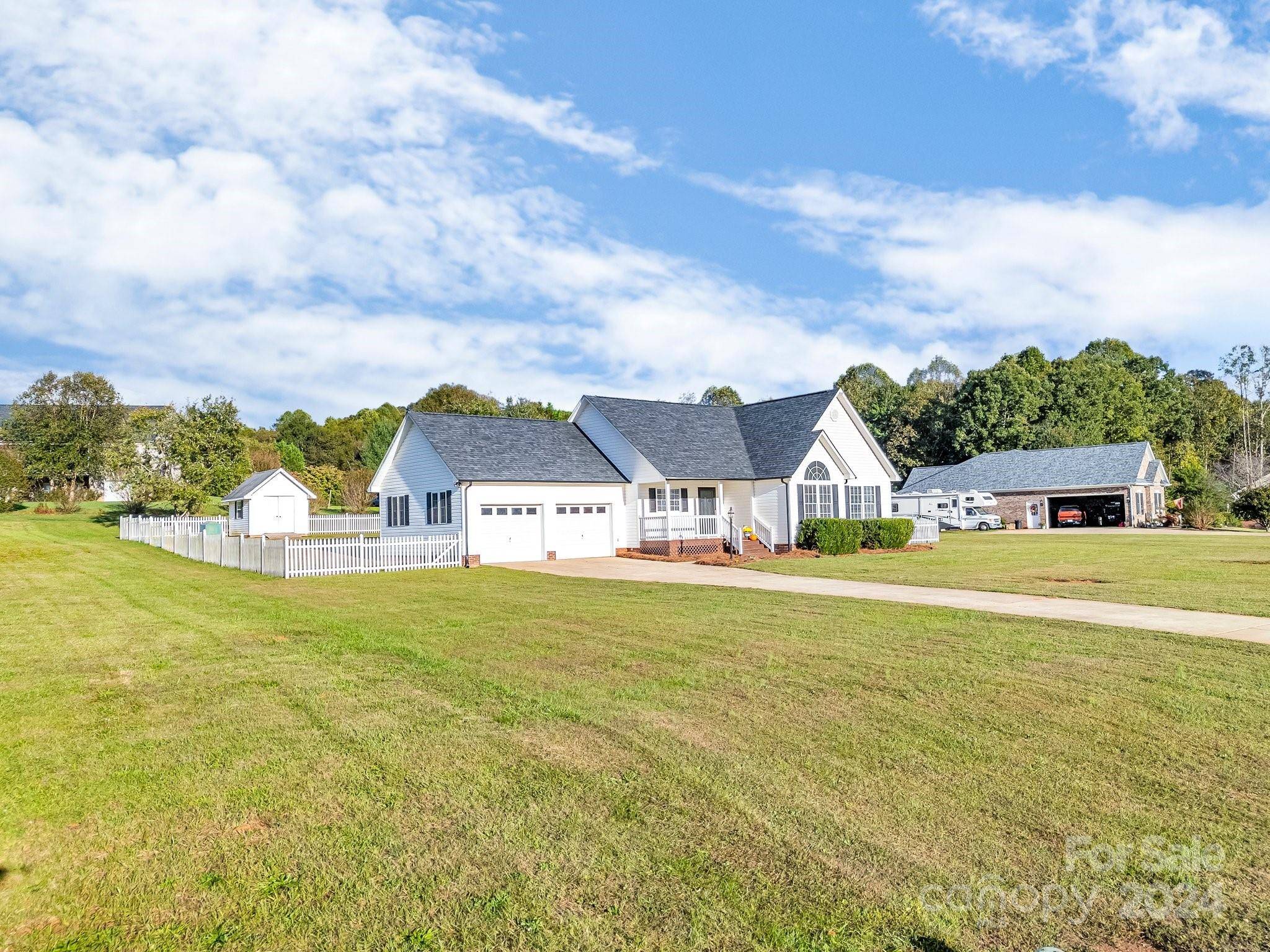 Lincolnton, NC 28092,2469 Carriage LN