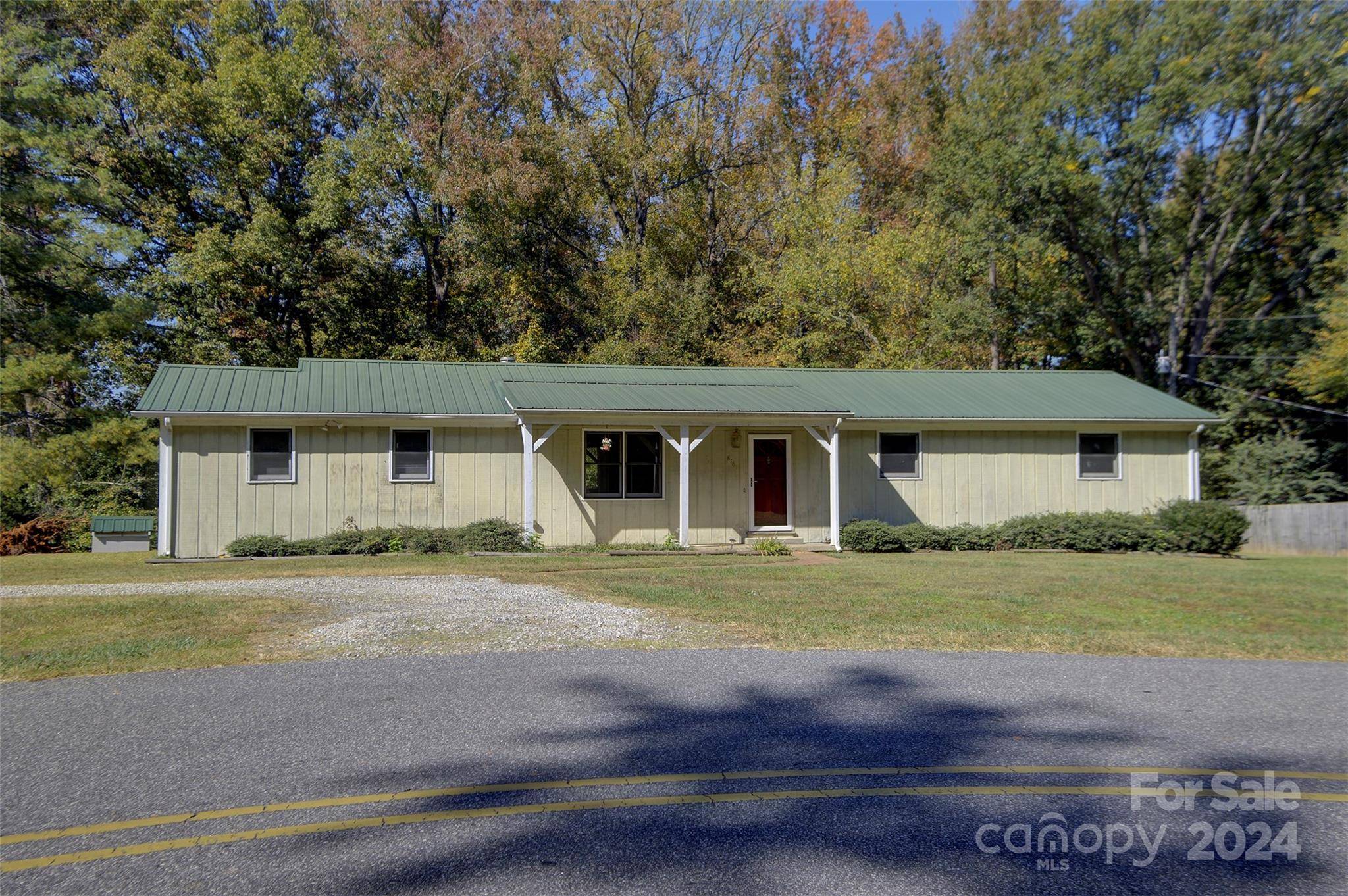 Denver, NC 28037,8161 Pine Lake RD