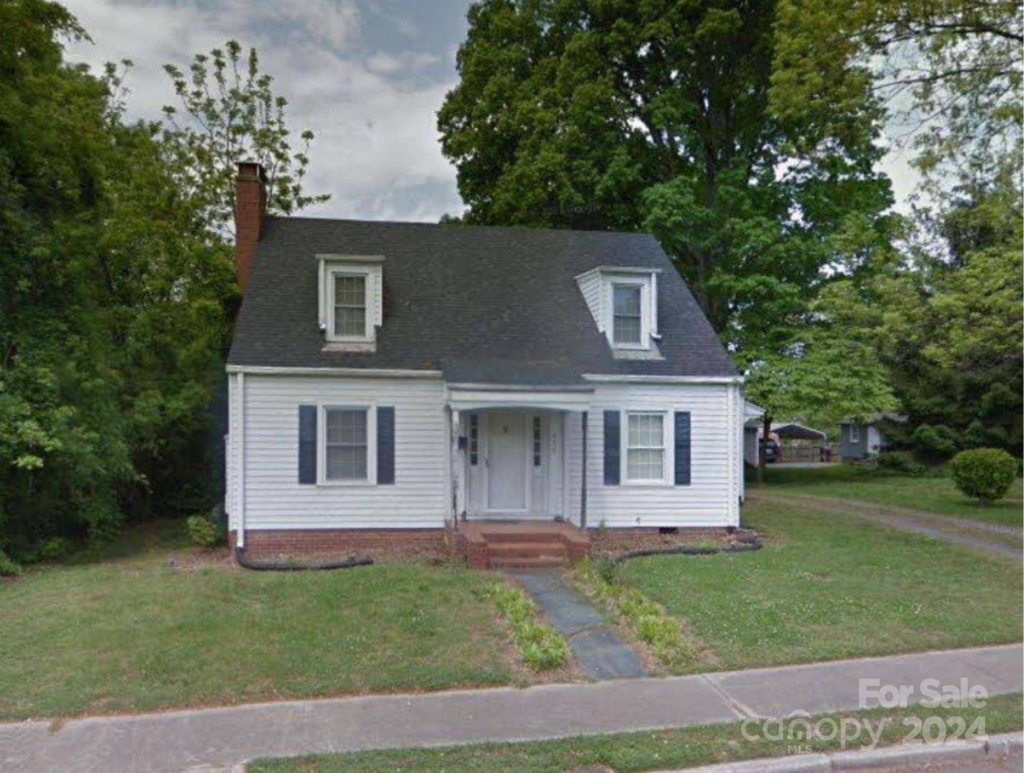 Albemarle, NC 28001,425 N 5th ST