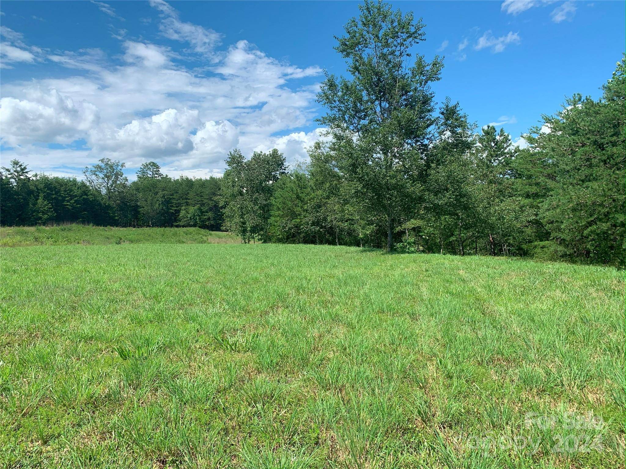 Rutherfordton, NC 28139,00 Emerald Pkwy #36