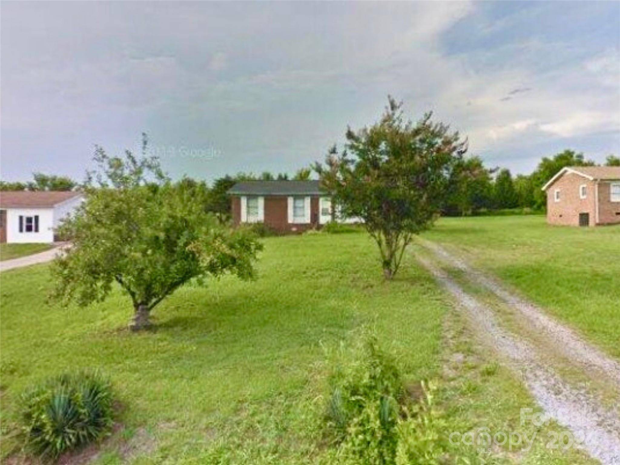 Lexington, NC 27292,432 Red Barn RD