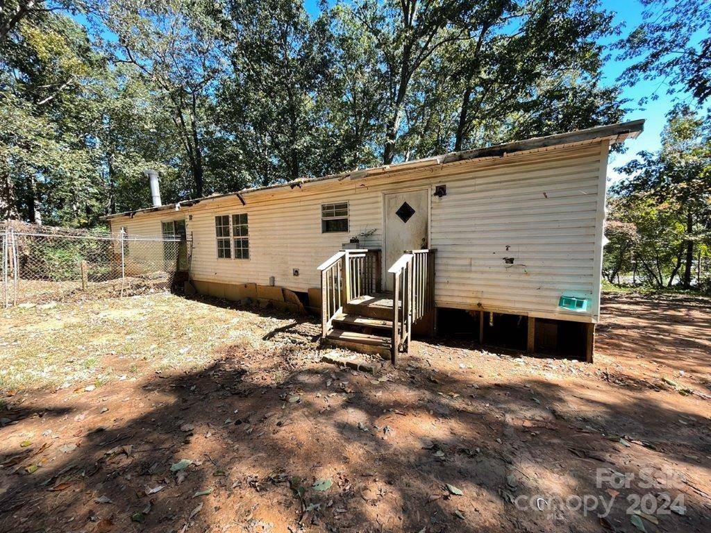 Clover, SC 29710,1359 Bowling Green DR