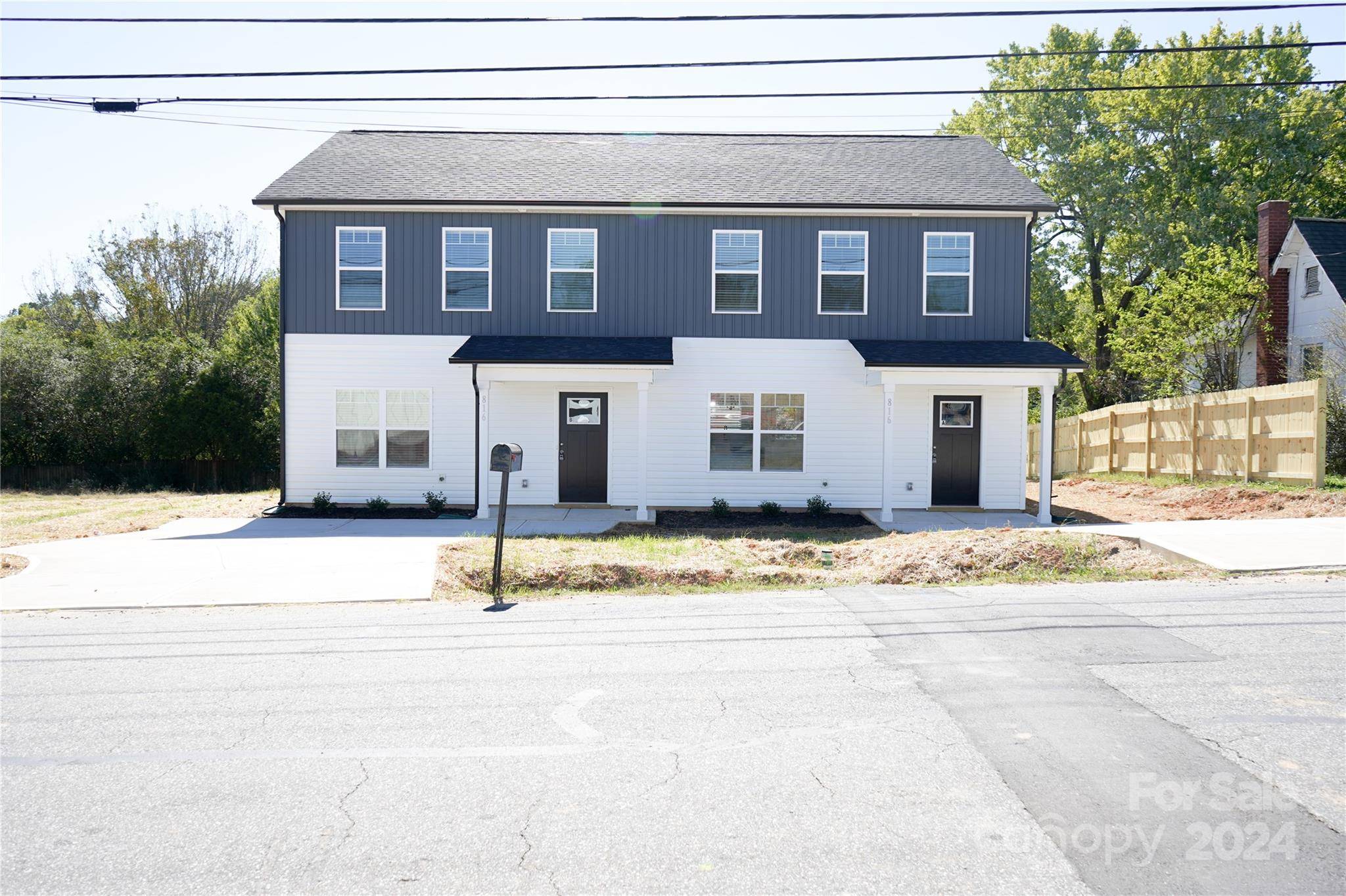 Kannapolis, NC 28083,816 Fairview ST #B