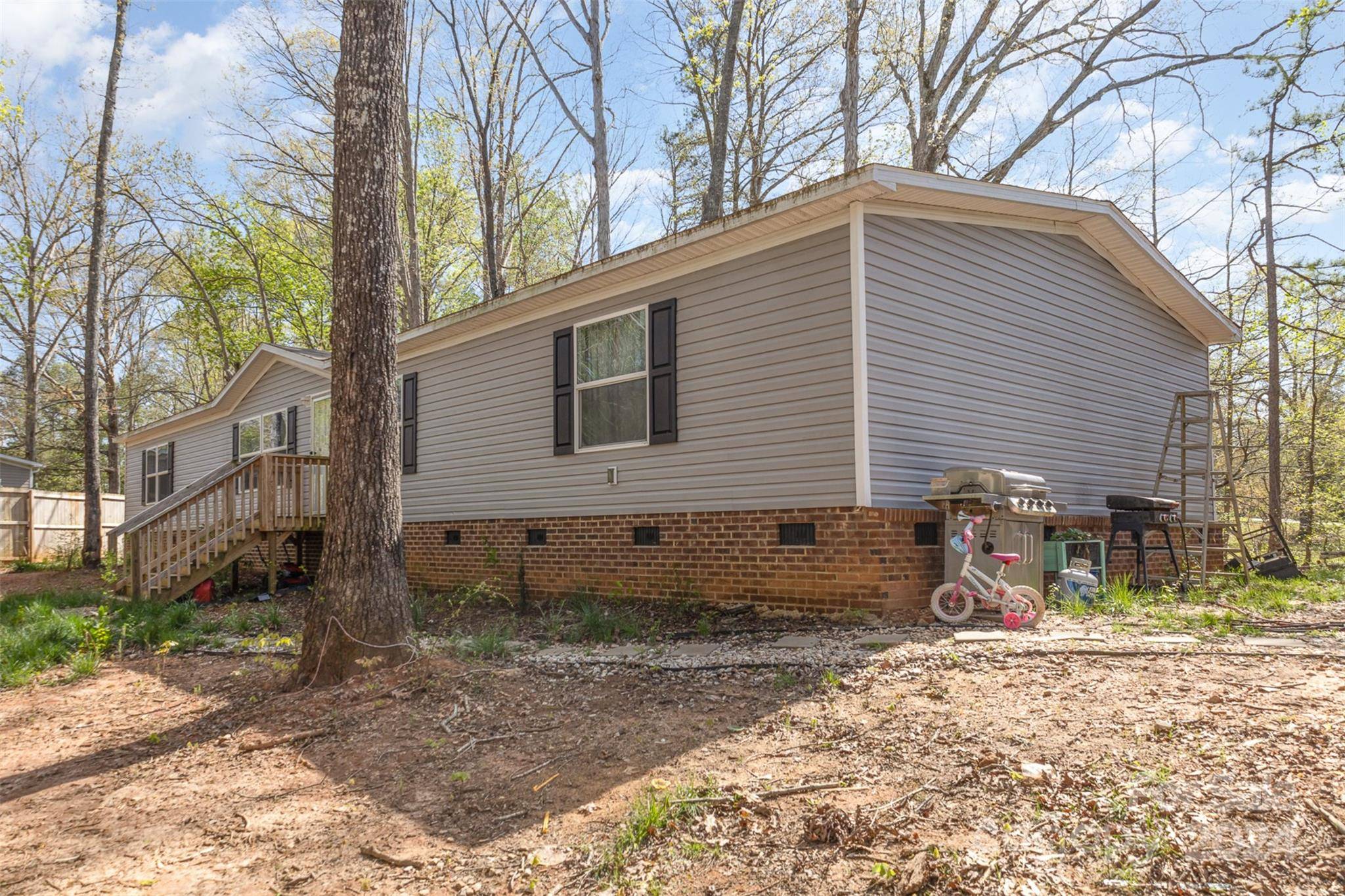 Hickory Grove, SC 29717,1150 Smith Woods LN