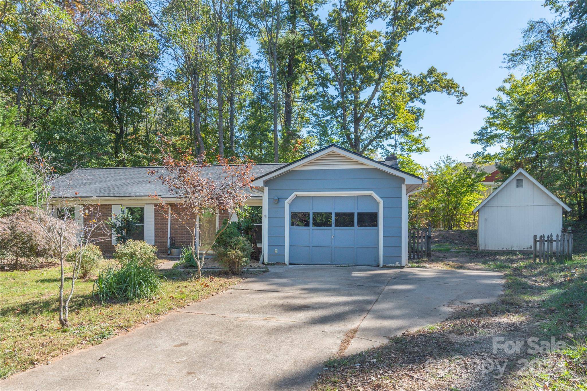 Asheville, NC 28806,16 Vail CT