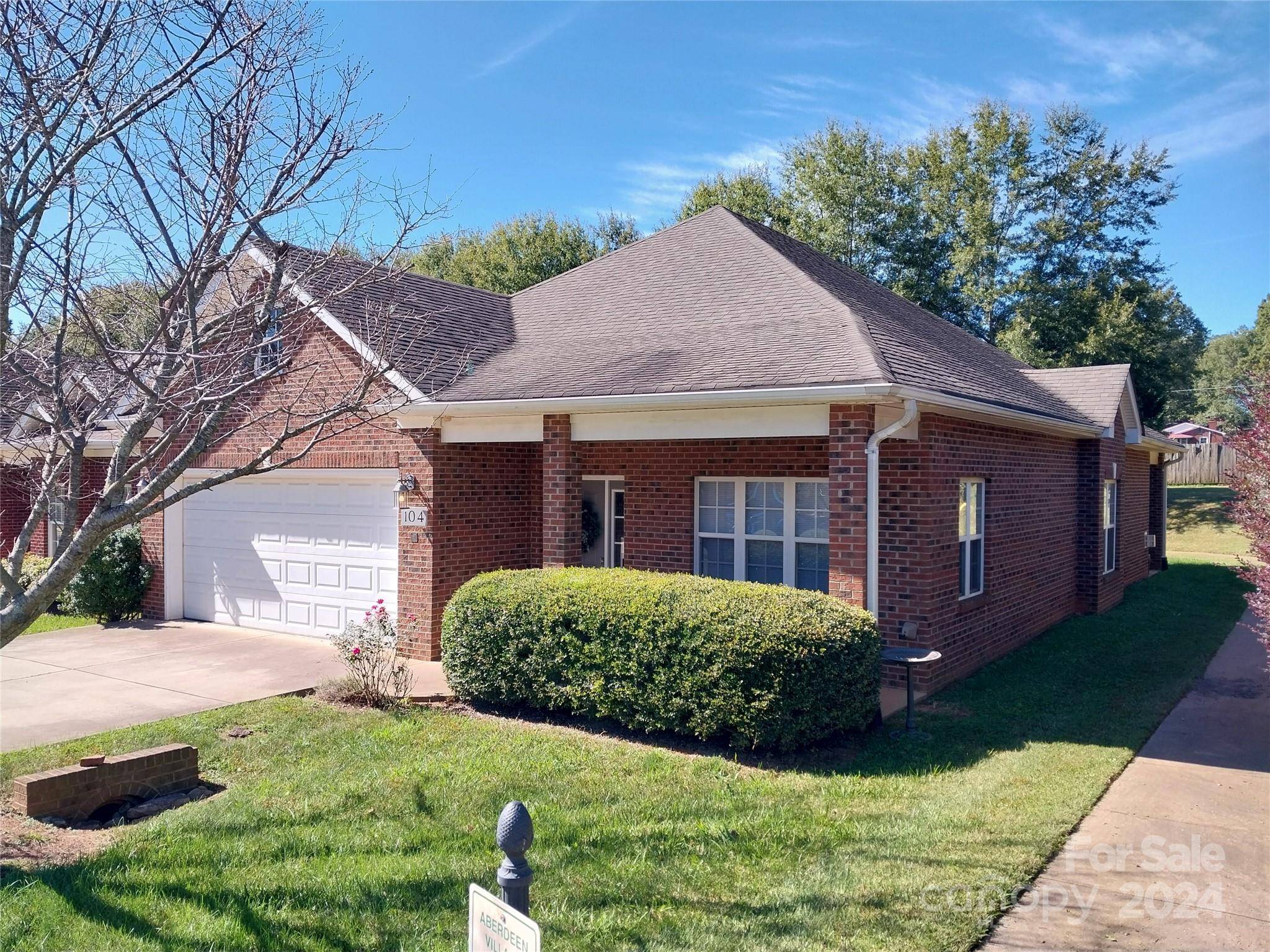 Troutman, NC 28166,104 Aberdeen DR