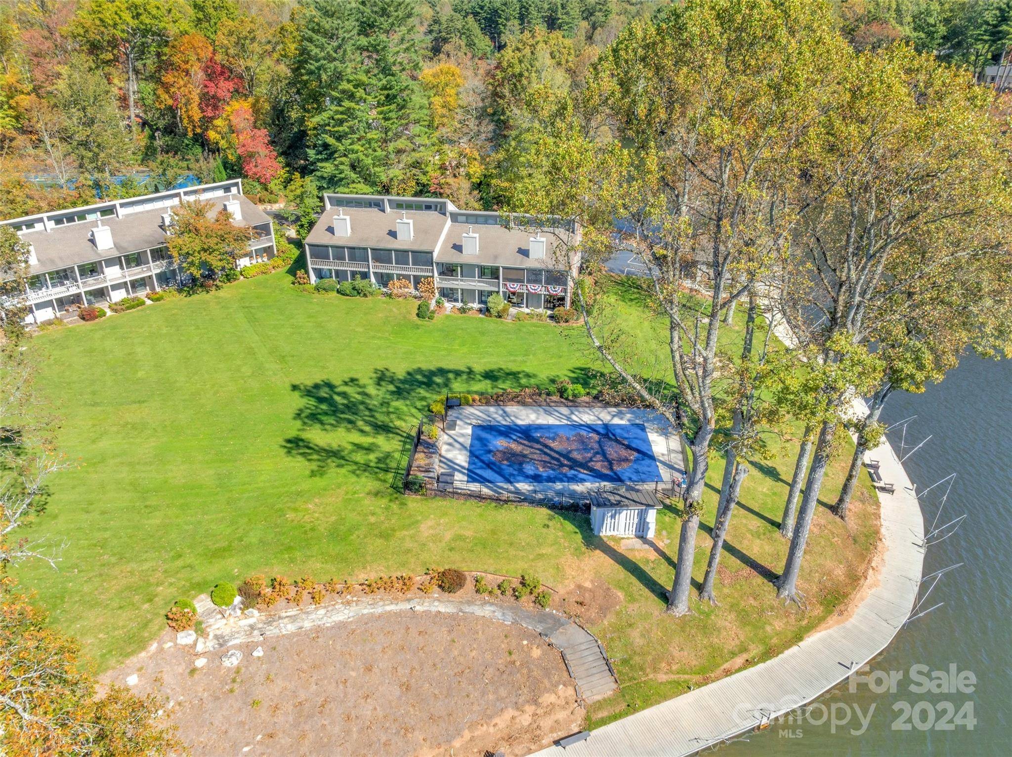 Lake Toxaway, NC 28747,80 Toxaway Shores None #9