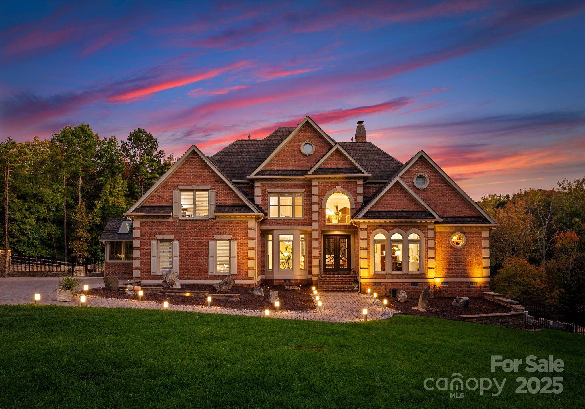 Charlotte, NC 28270,2723 Providence Pine LN