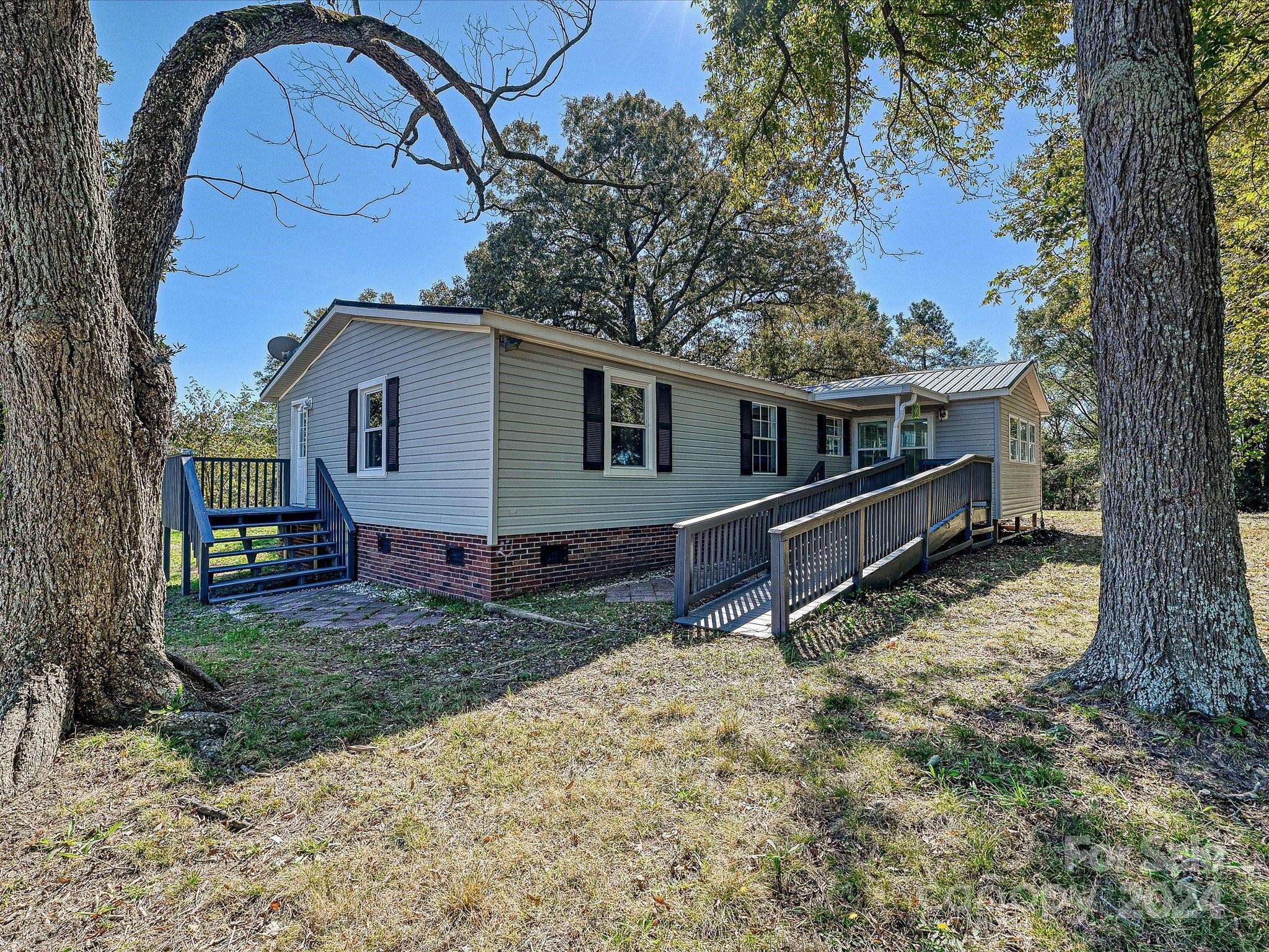 Polkton, NC 28135,475 Drye RD