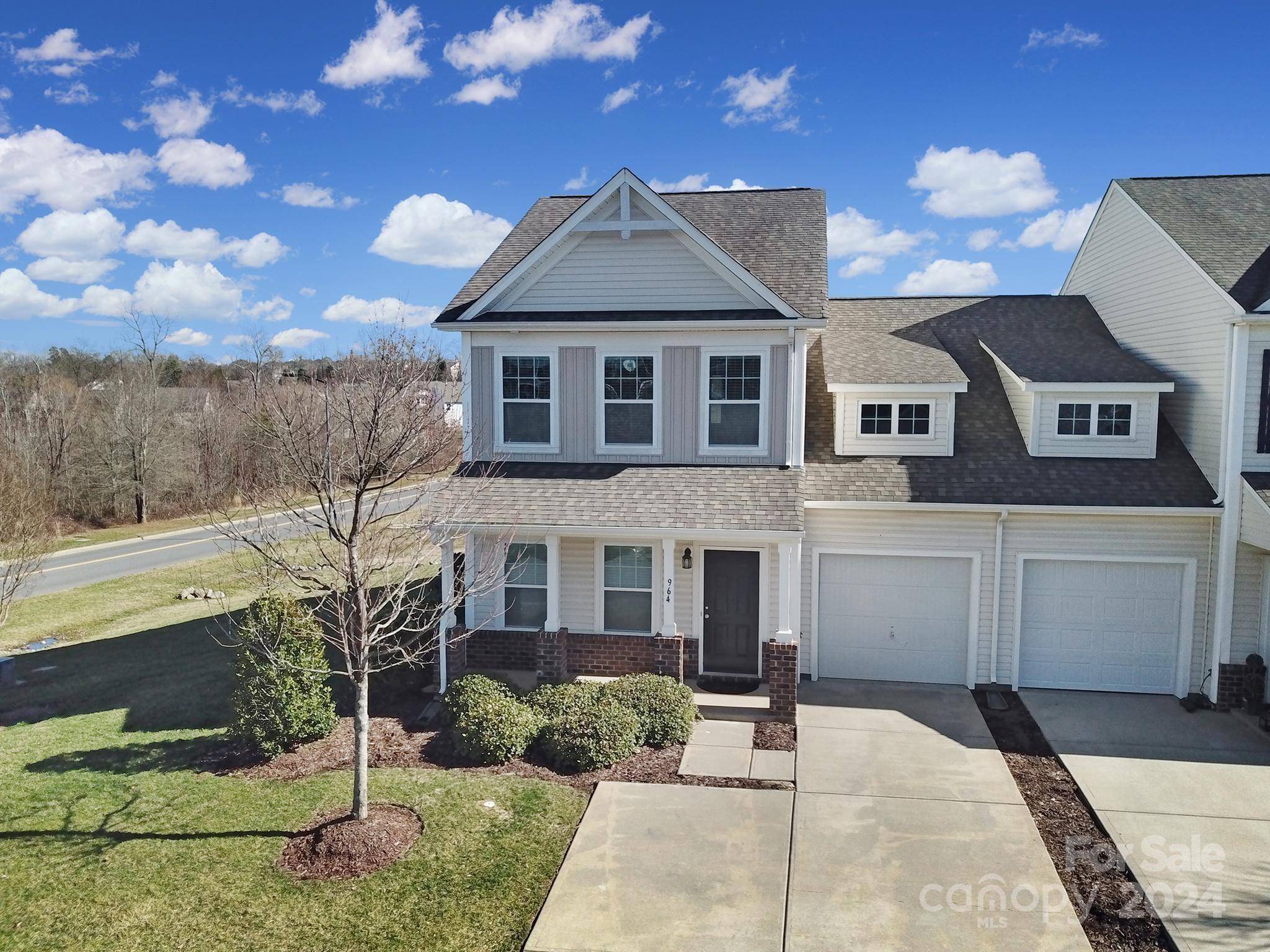 Fort Mill, SC 29715,964 Summerlake DR