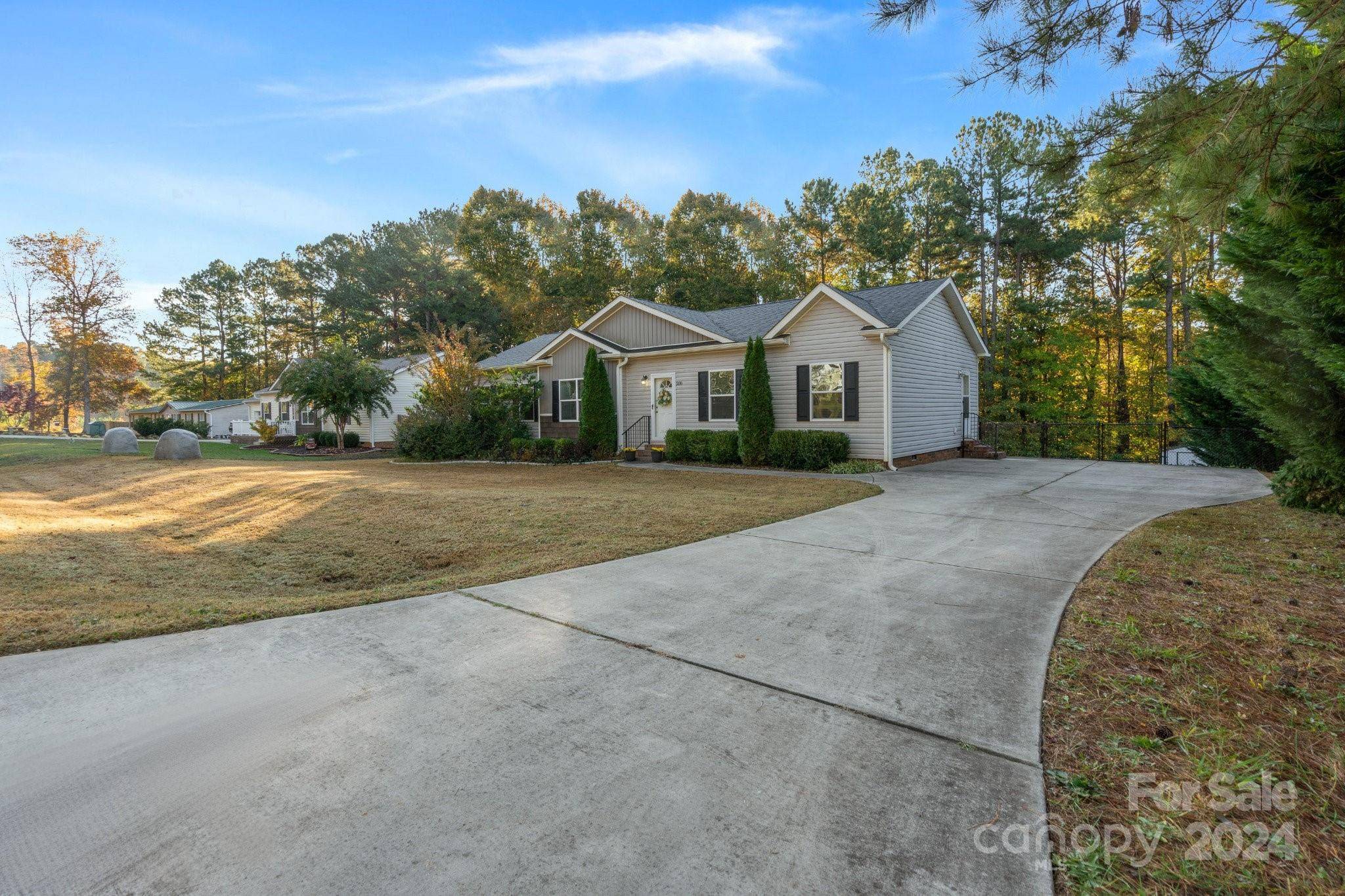 Troutman, NC 28166,208 Brook Creek DR