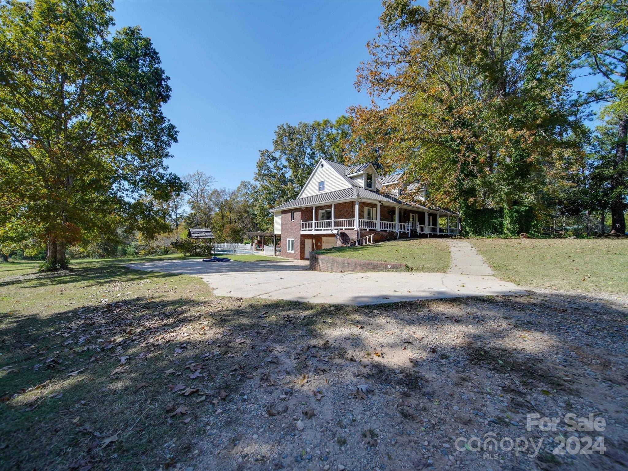 Lancaster, SC 29720,846 Windy Oaks WAY