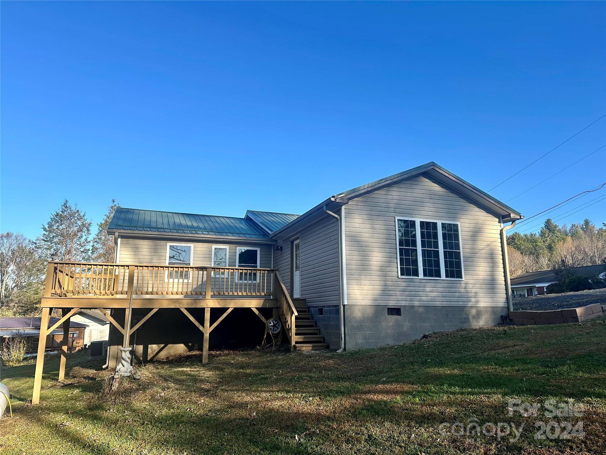 Spruce Pine, NC 28777,36 Monte Vista CIR