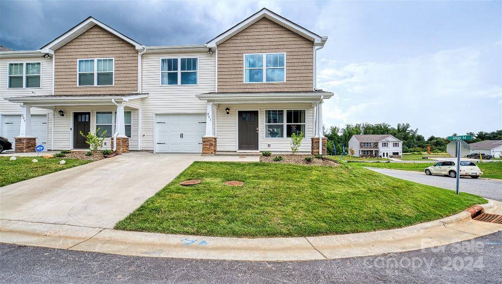 Arden, NC 28704,45 Virginia Commons DR