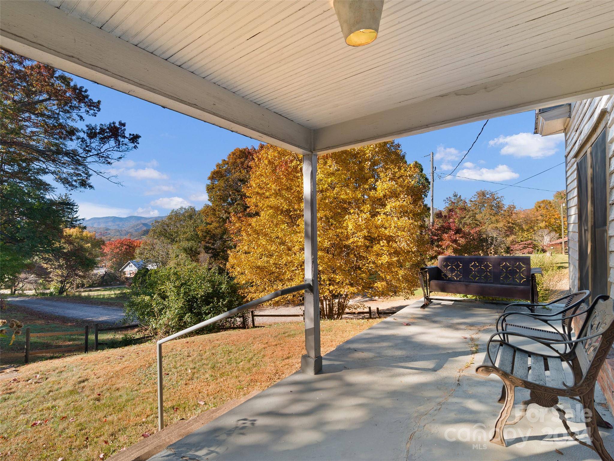 Waynesville, NC 28786,58 Birdsong TRL