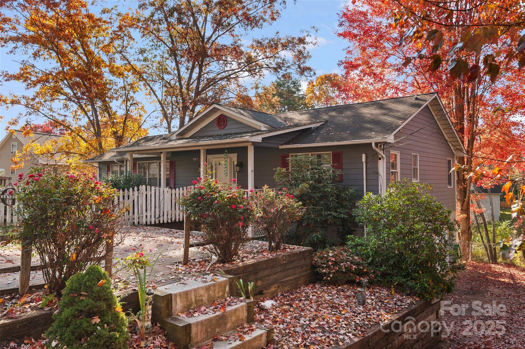 Clyde, NC 28721,597 Penland ST