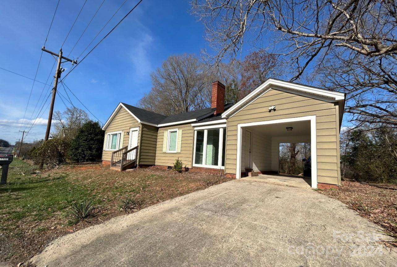 New London, NC 28127,37722 US 52 HWY N