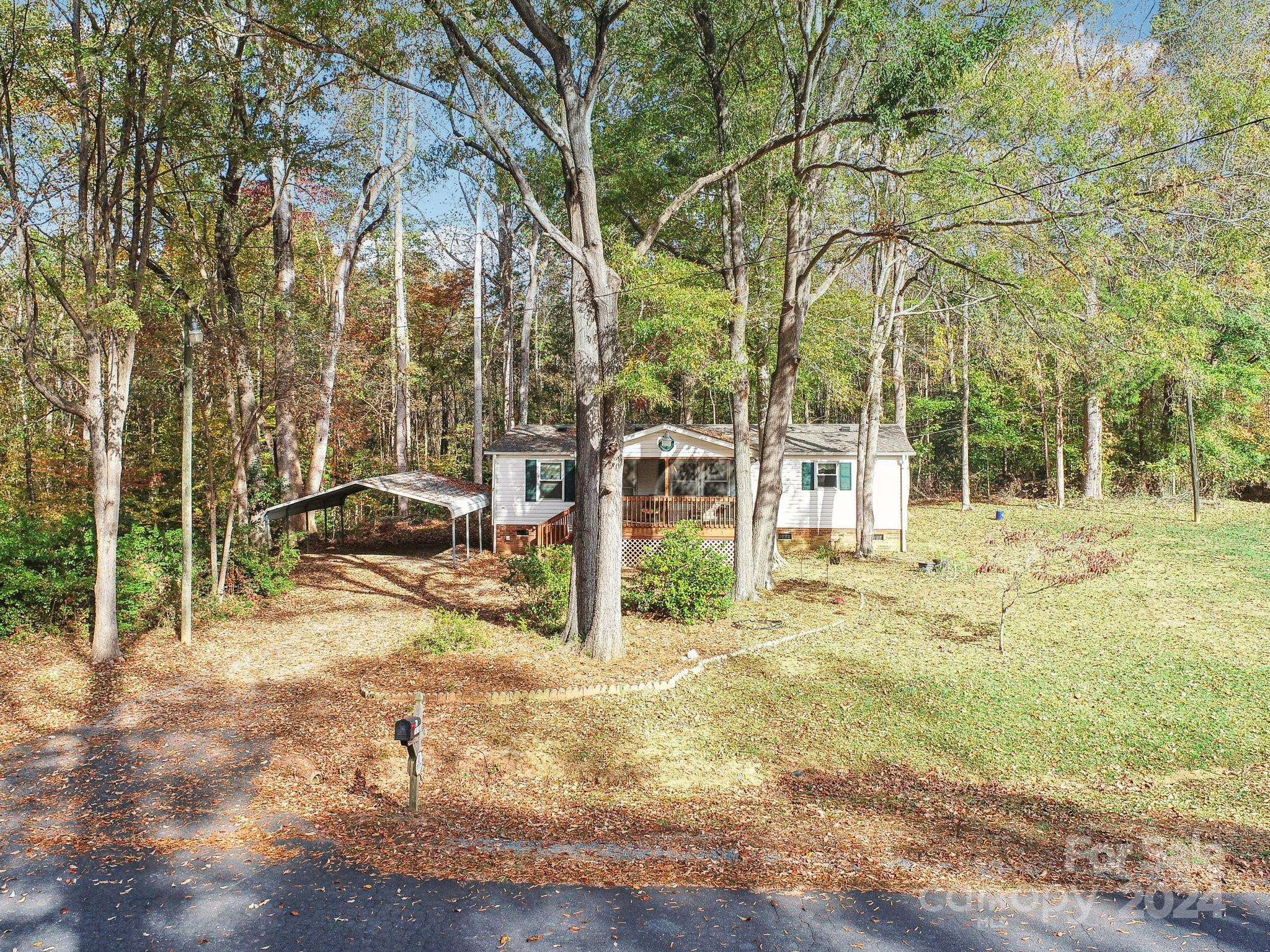 Clover, SC 29710,710 Lakedale DR