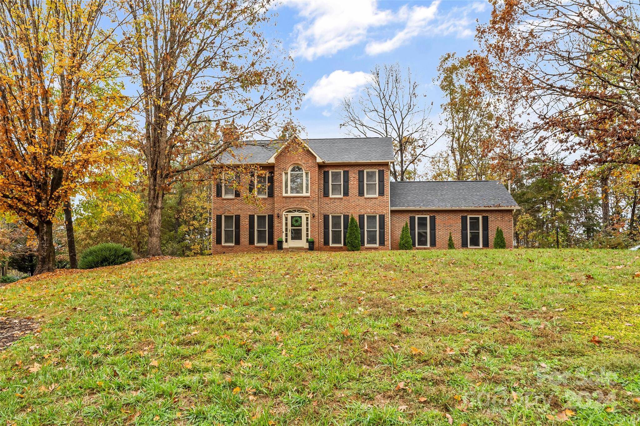 Morganton, NC 28655,1723 Waterford WAY